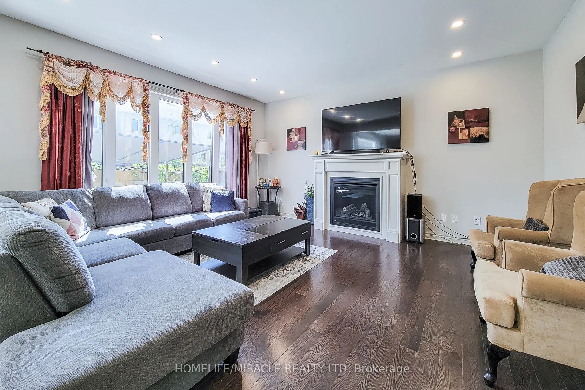 93 Barlow Place