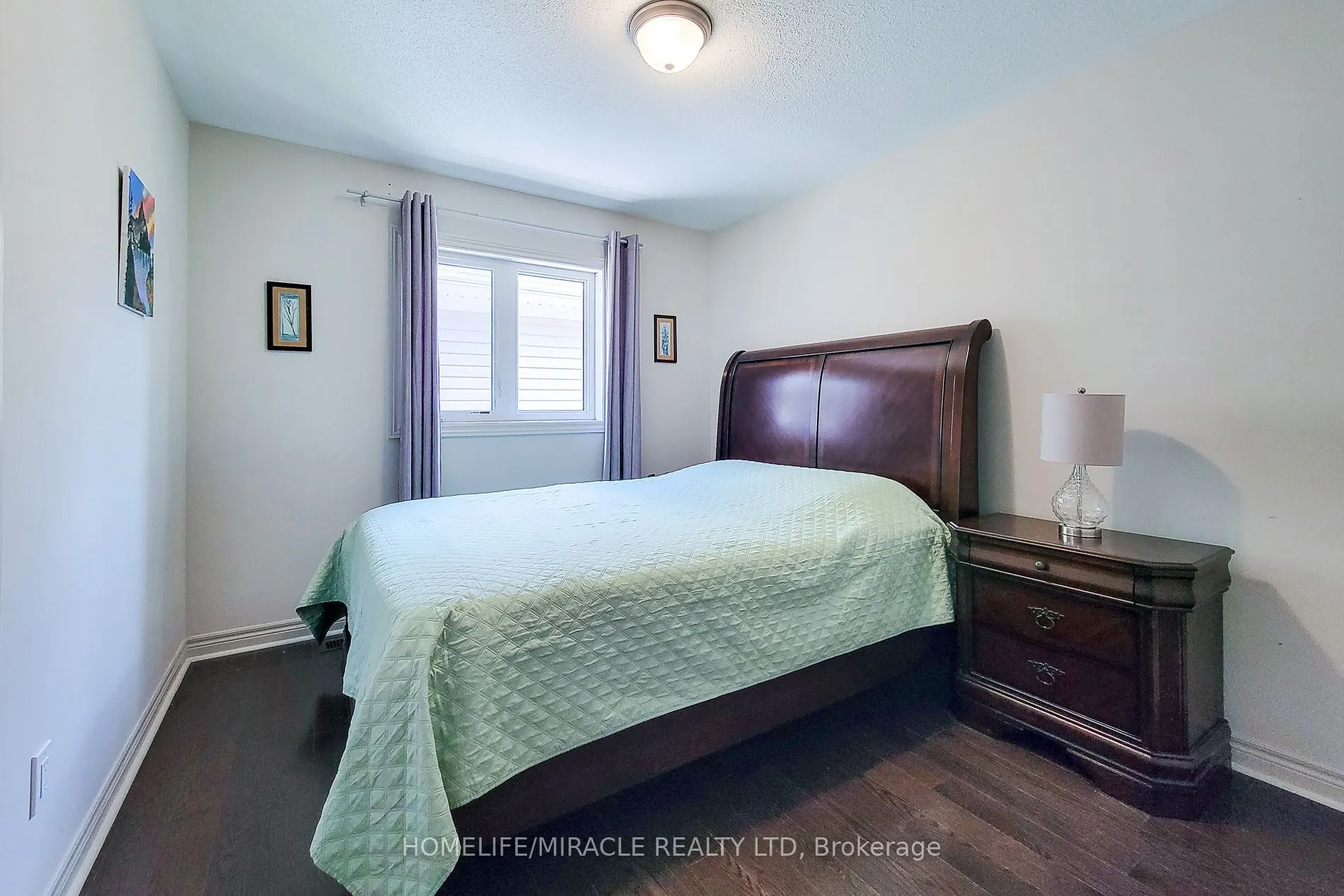 93 Barlow Place