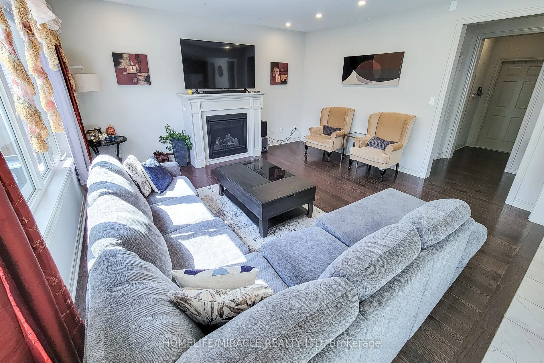 93 Barlow Place