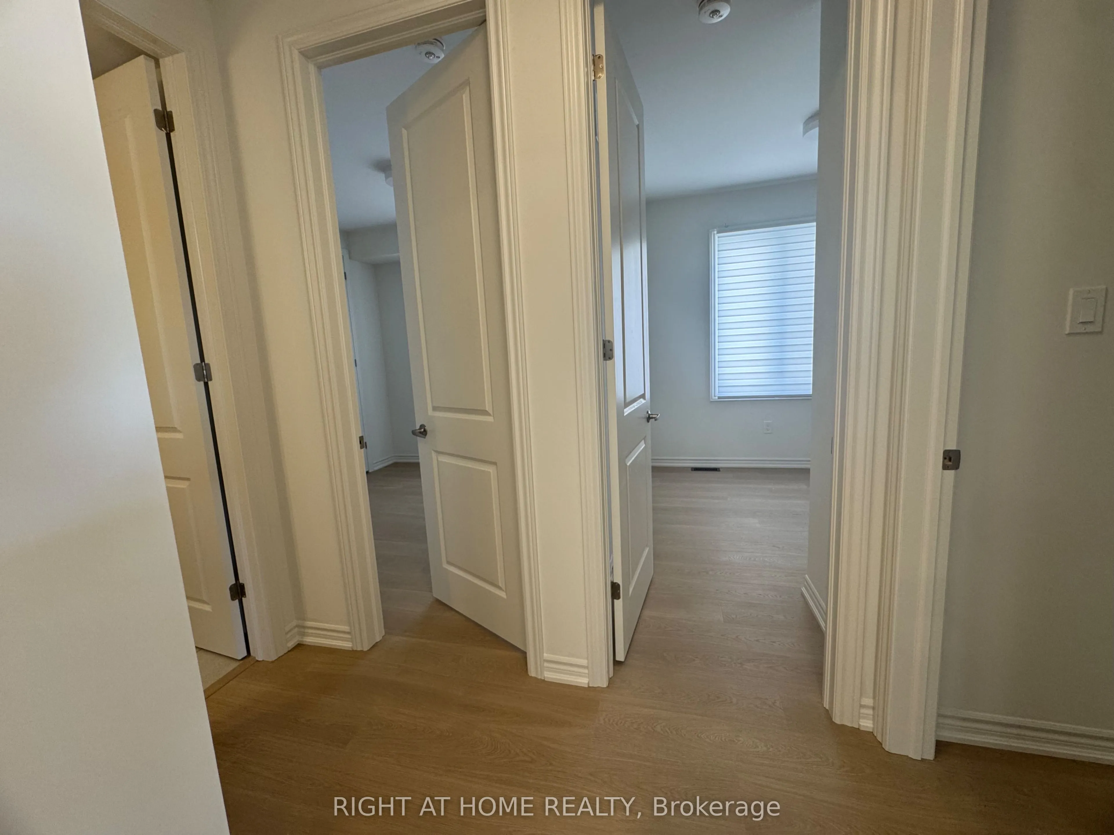 60 Debois Street #Main