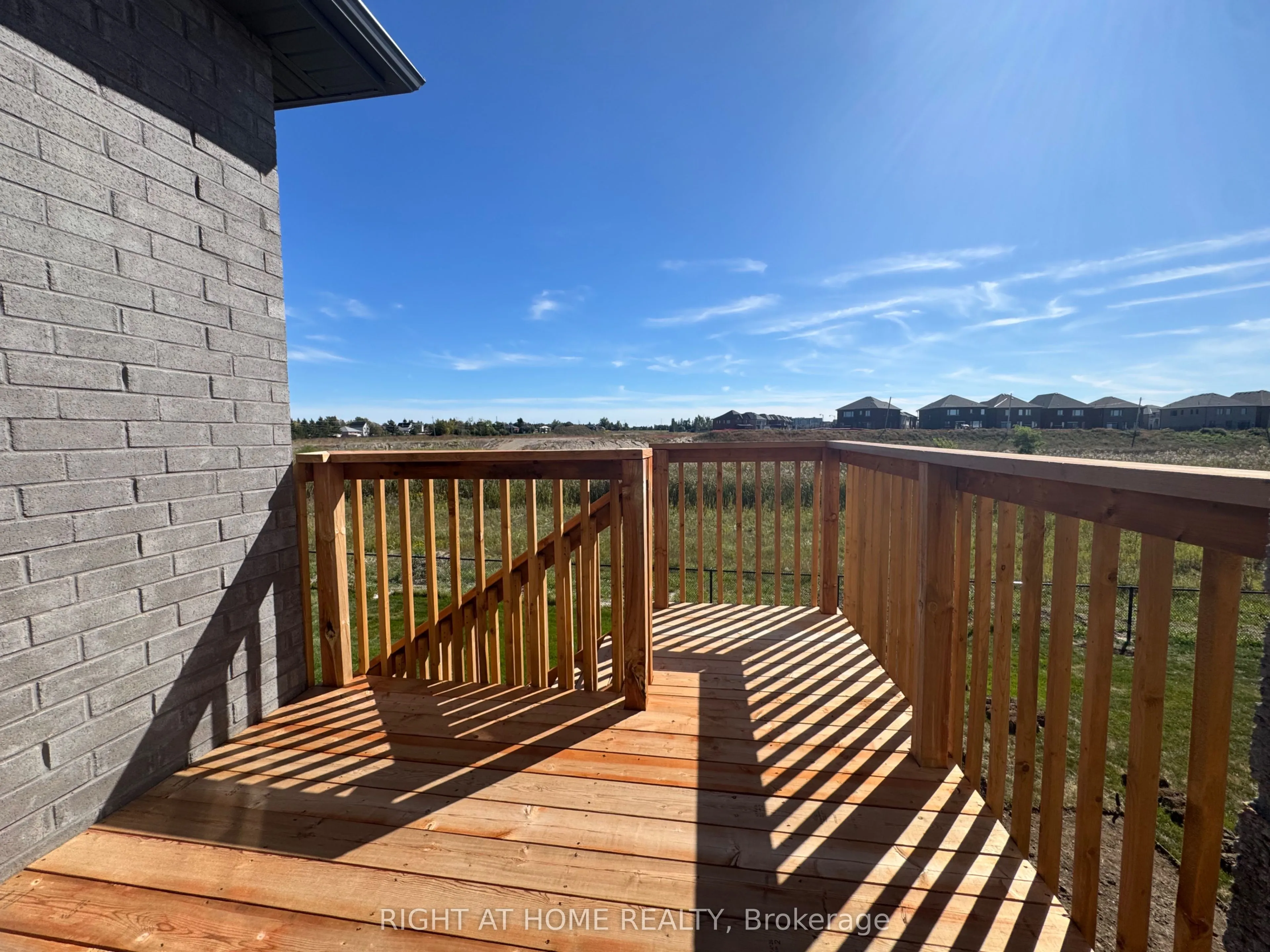 60 Debois Street #Main