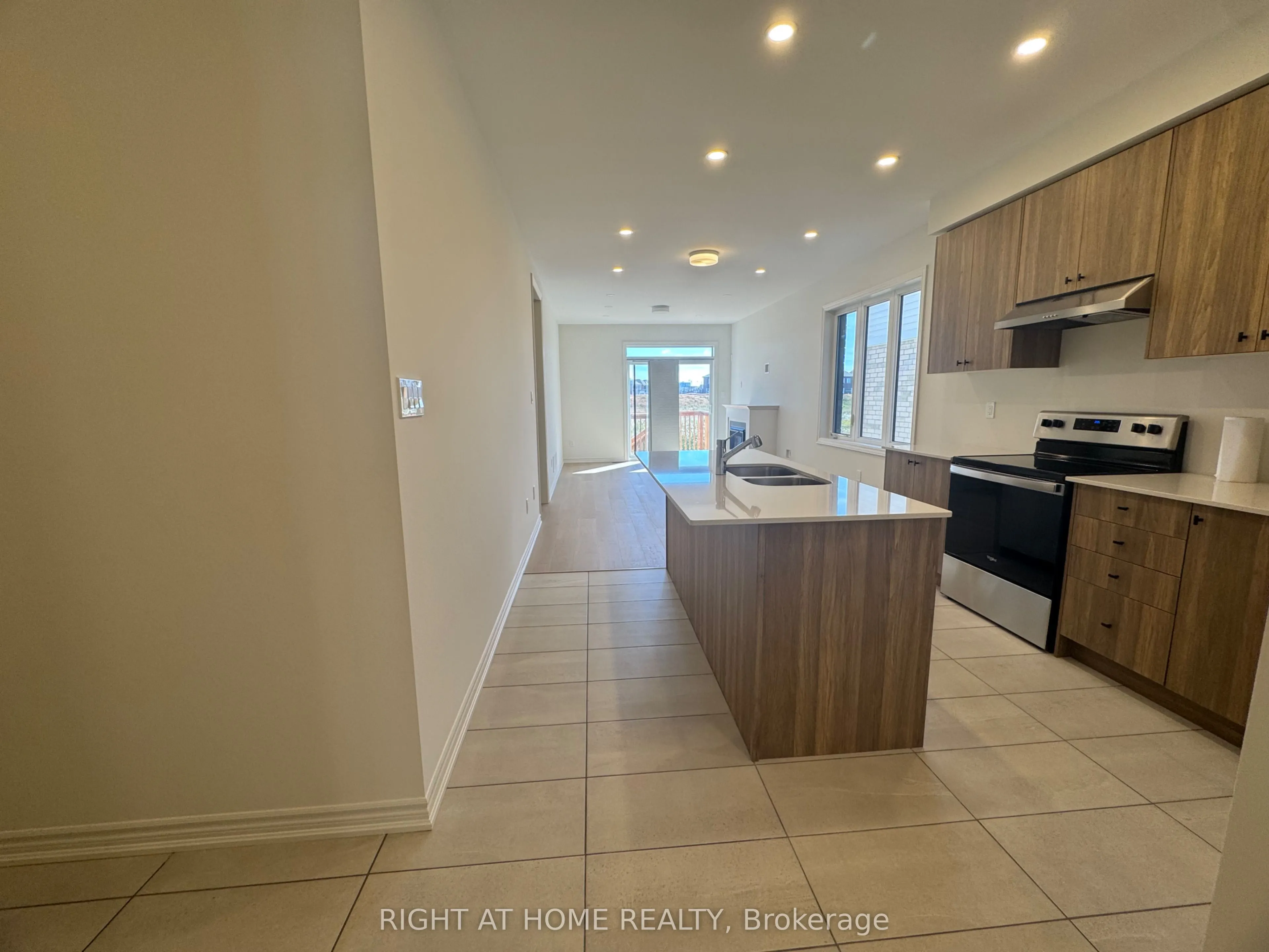 60 Debois Street #Main