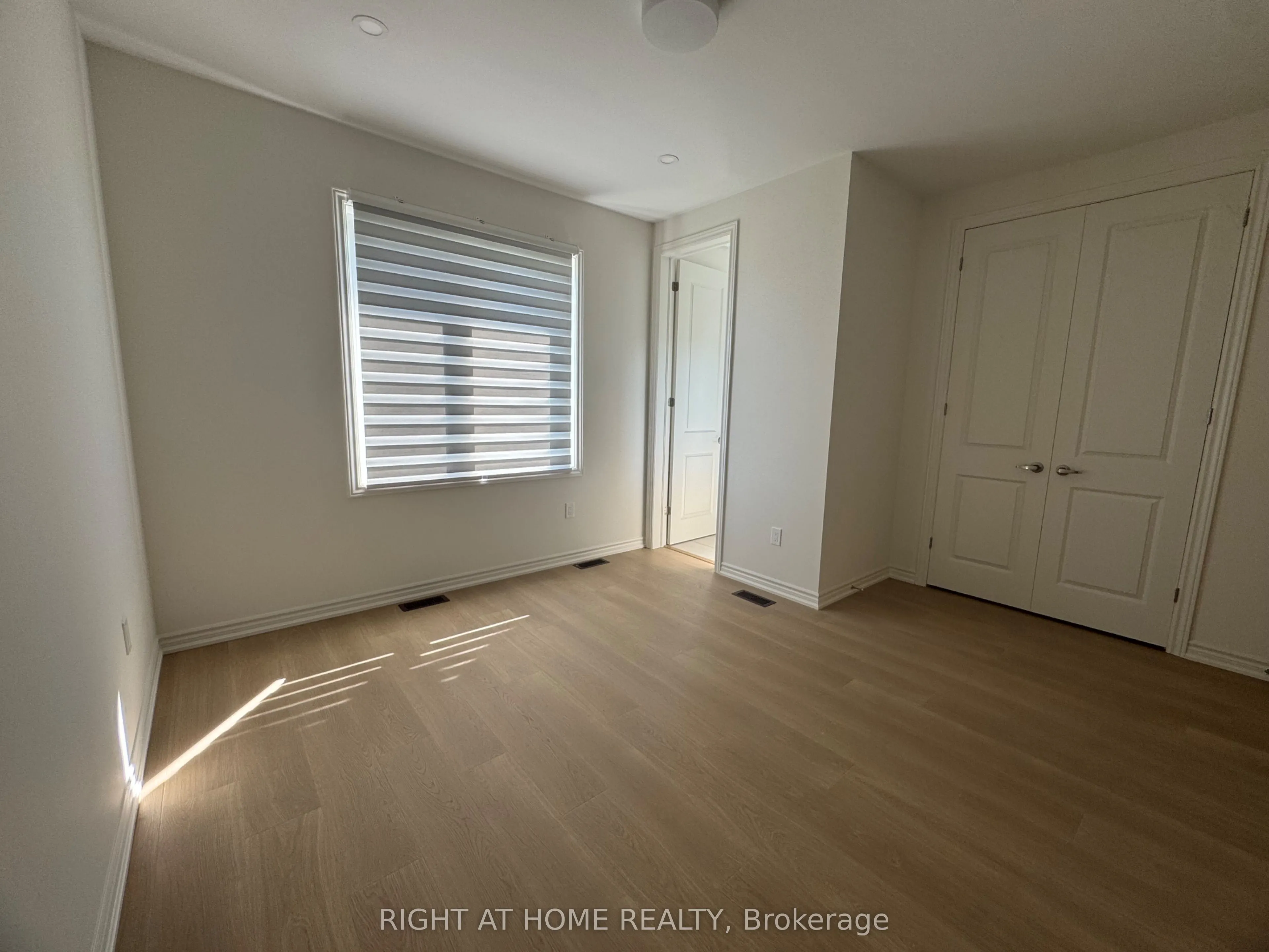 60 Debois Street #Main