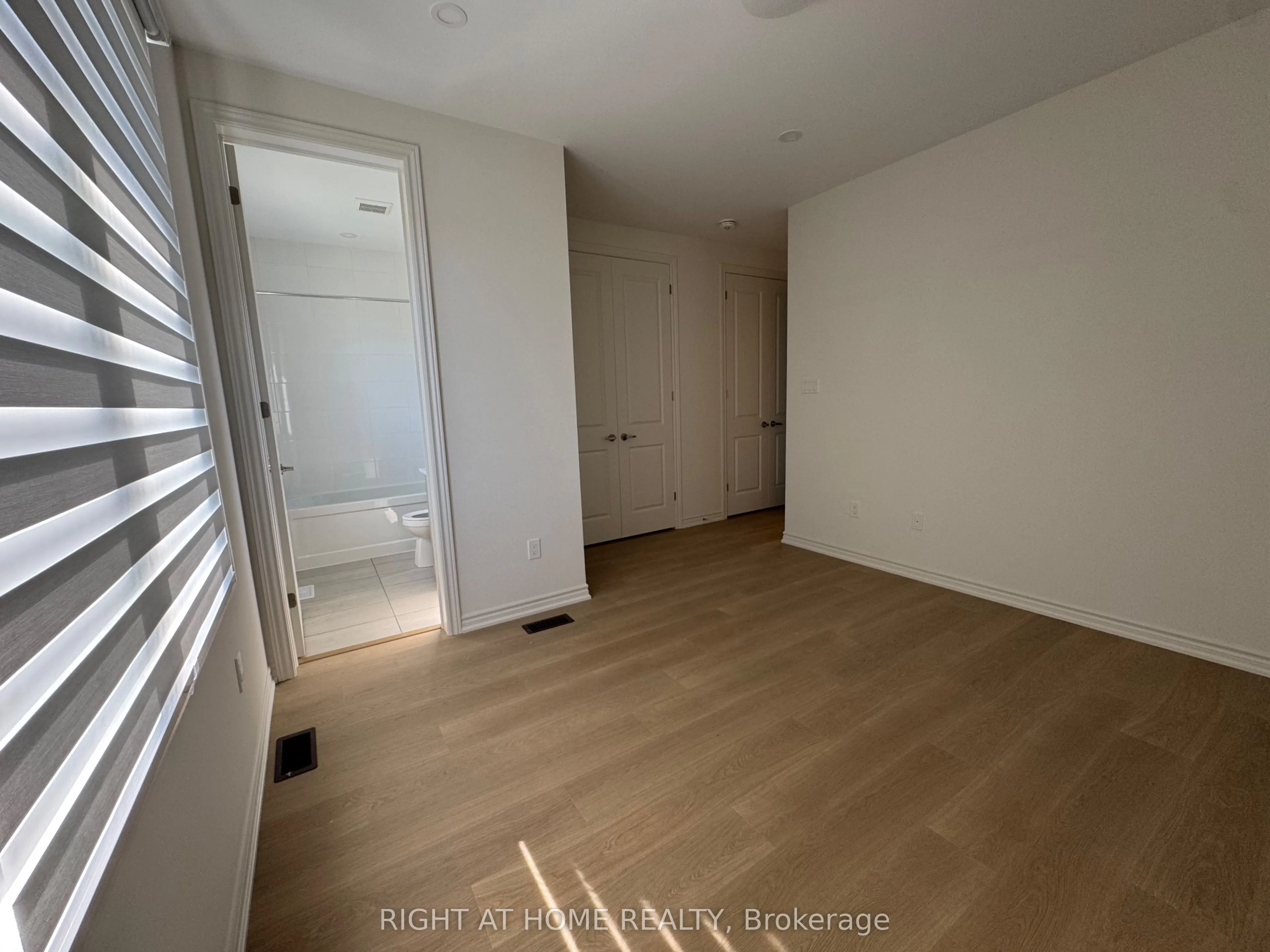 60 Debois Street #Main