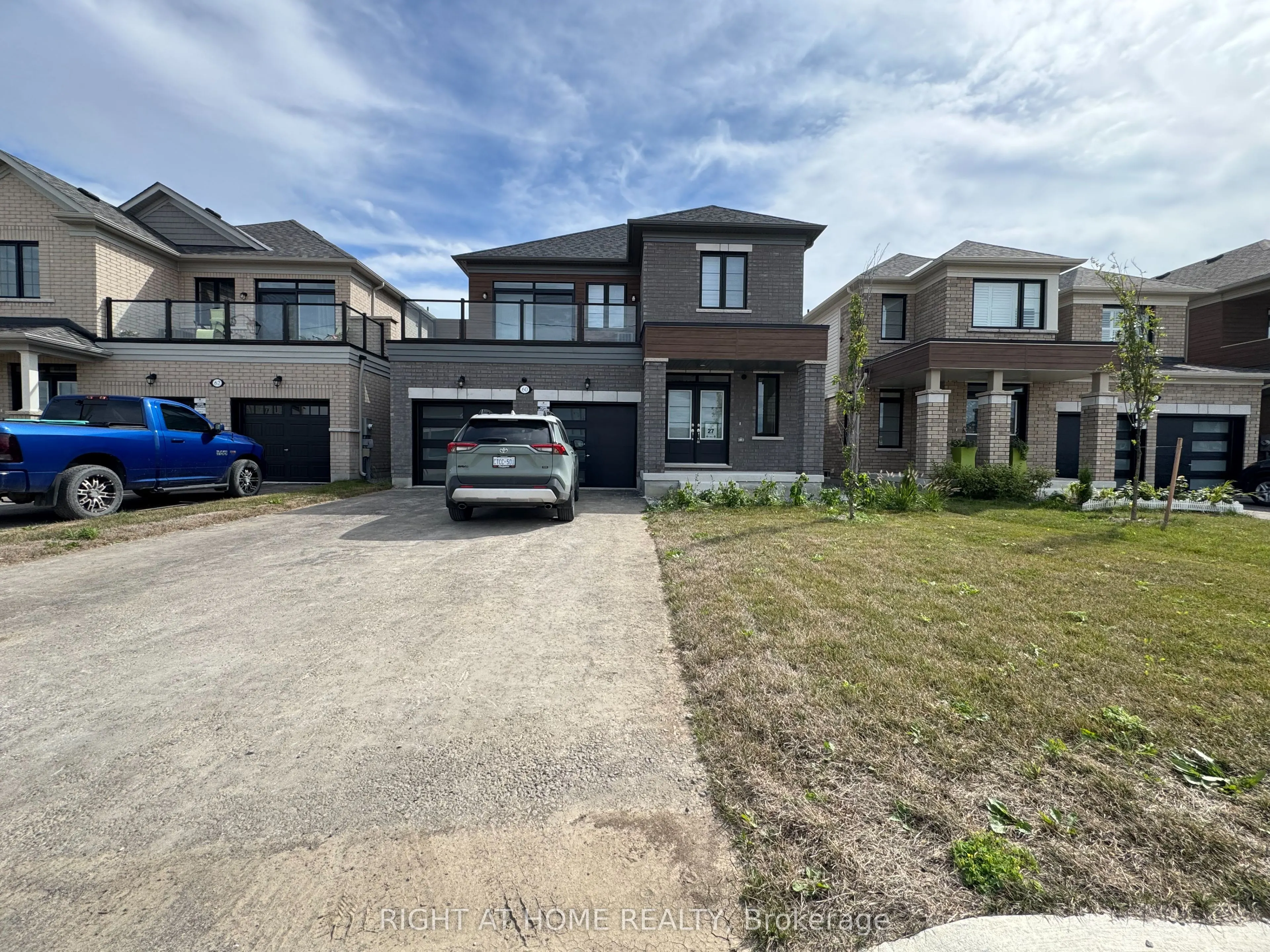 60 Debois Street #Main