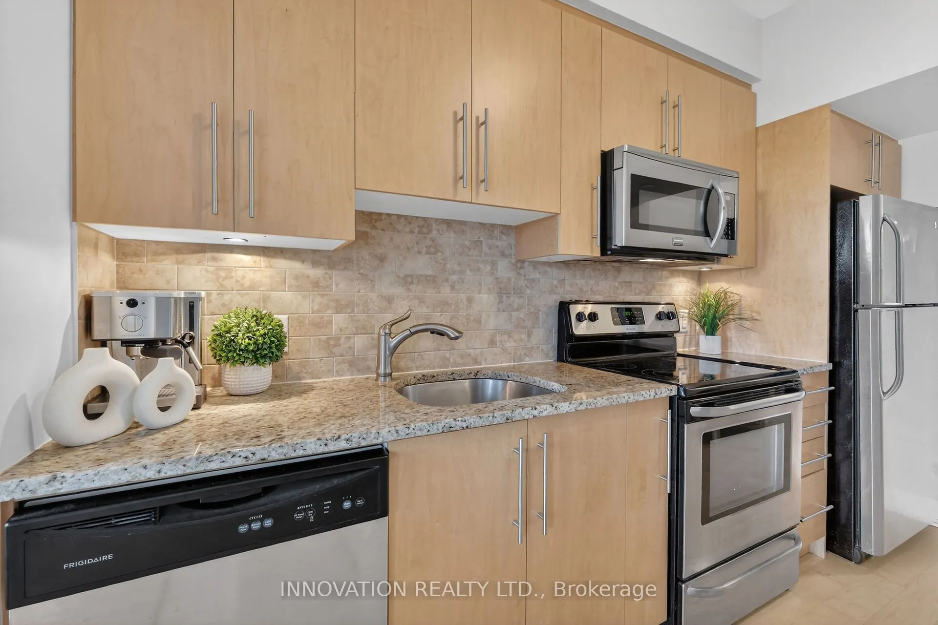 390 Booth Street #307