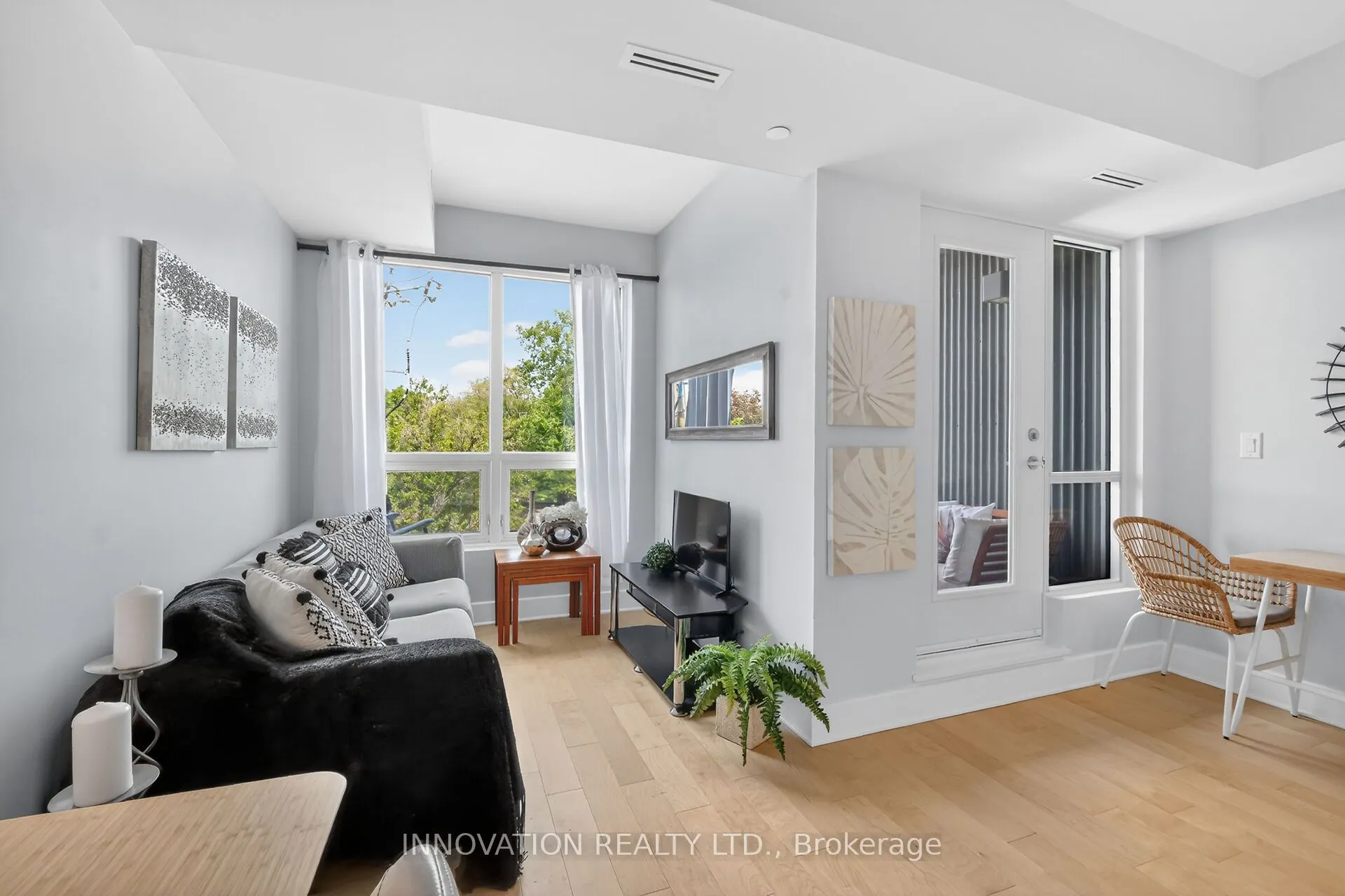 390 Booth Street #307