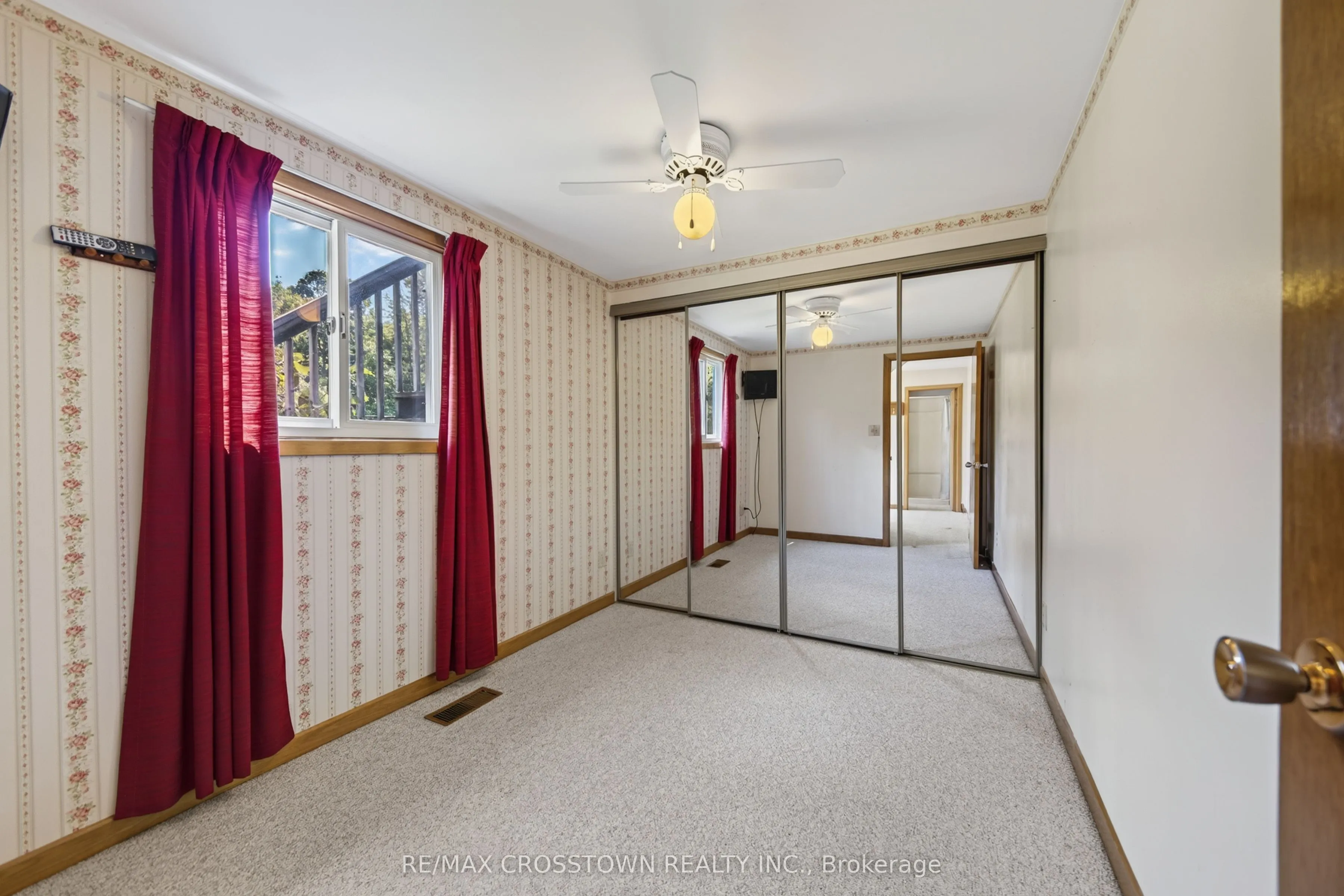 1006 Bea Dale Lane