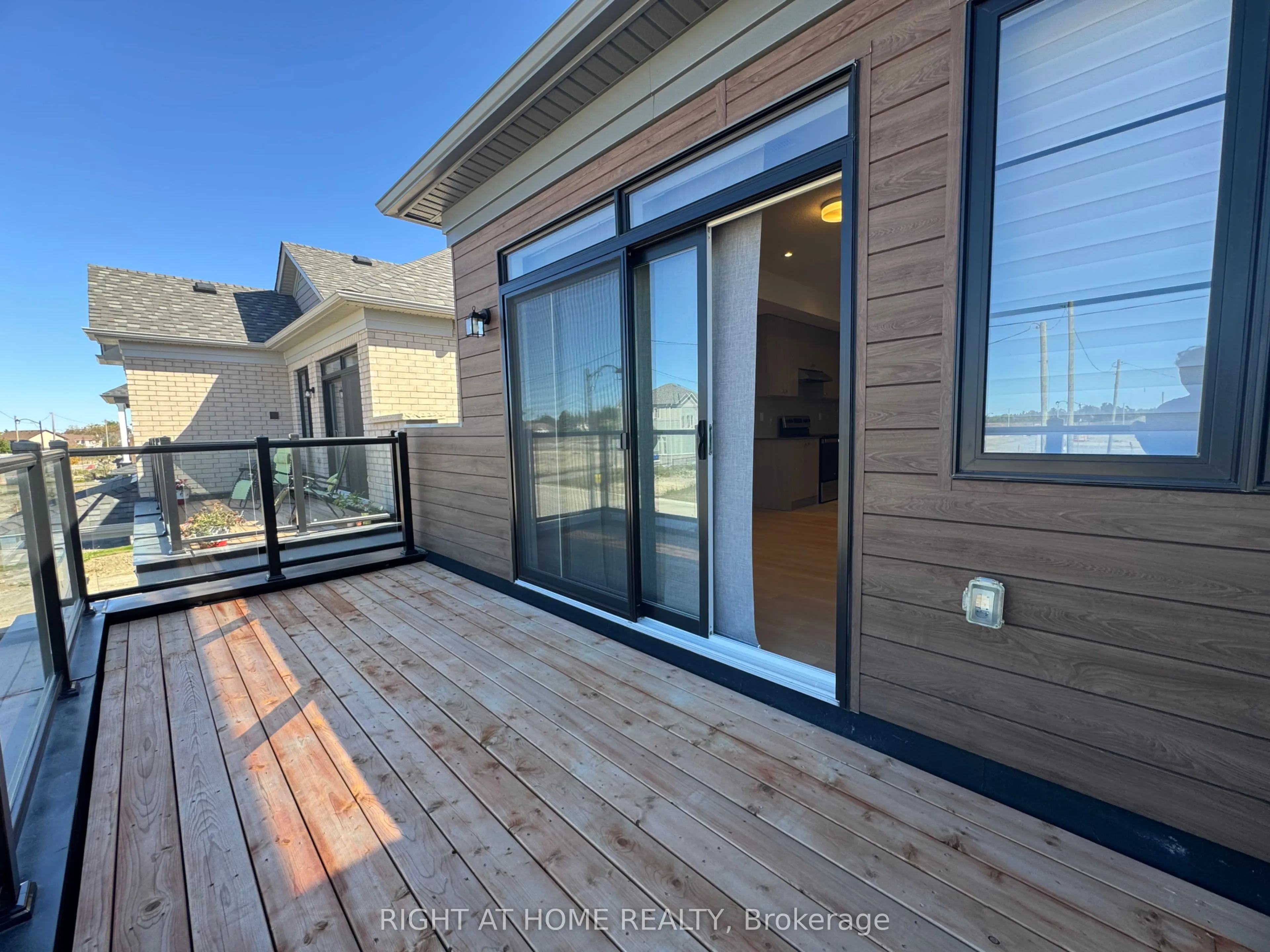 60 Debois Street ## B
