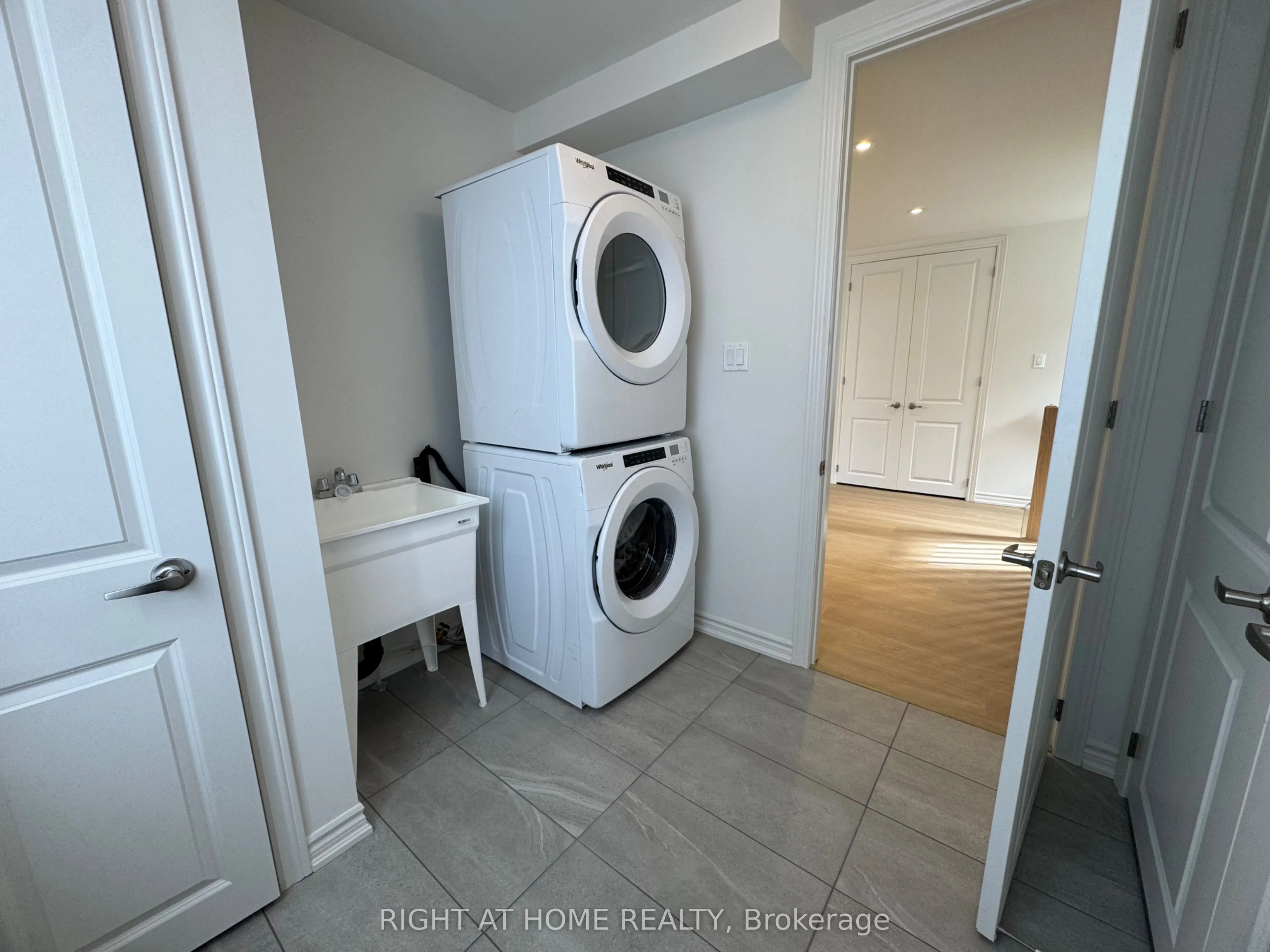 60 Debois Street ## B