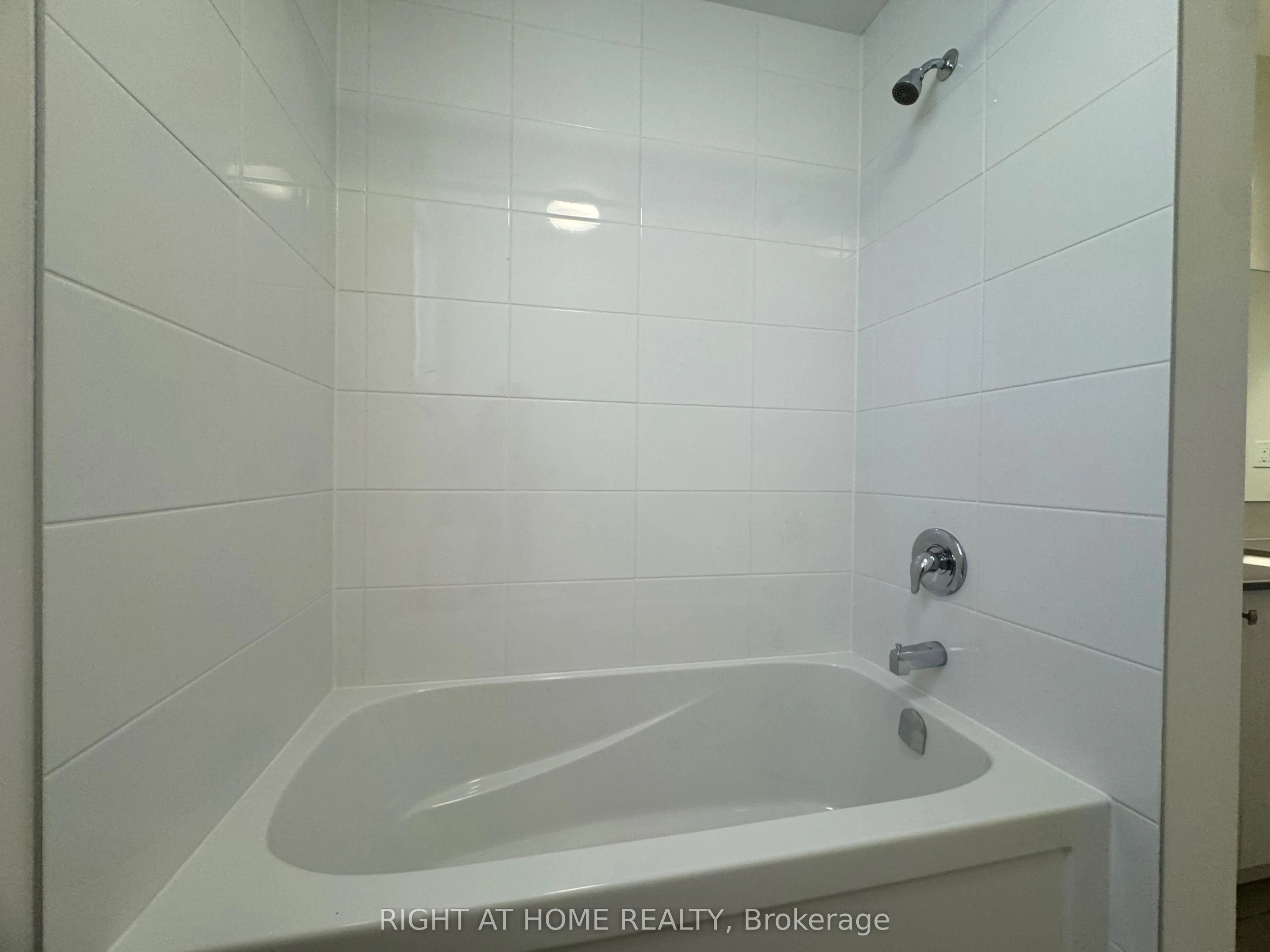 60 Debois Street ## B