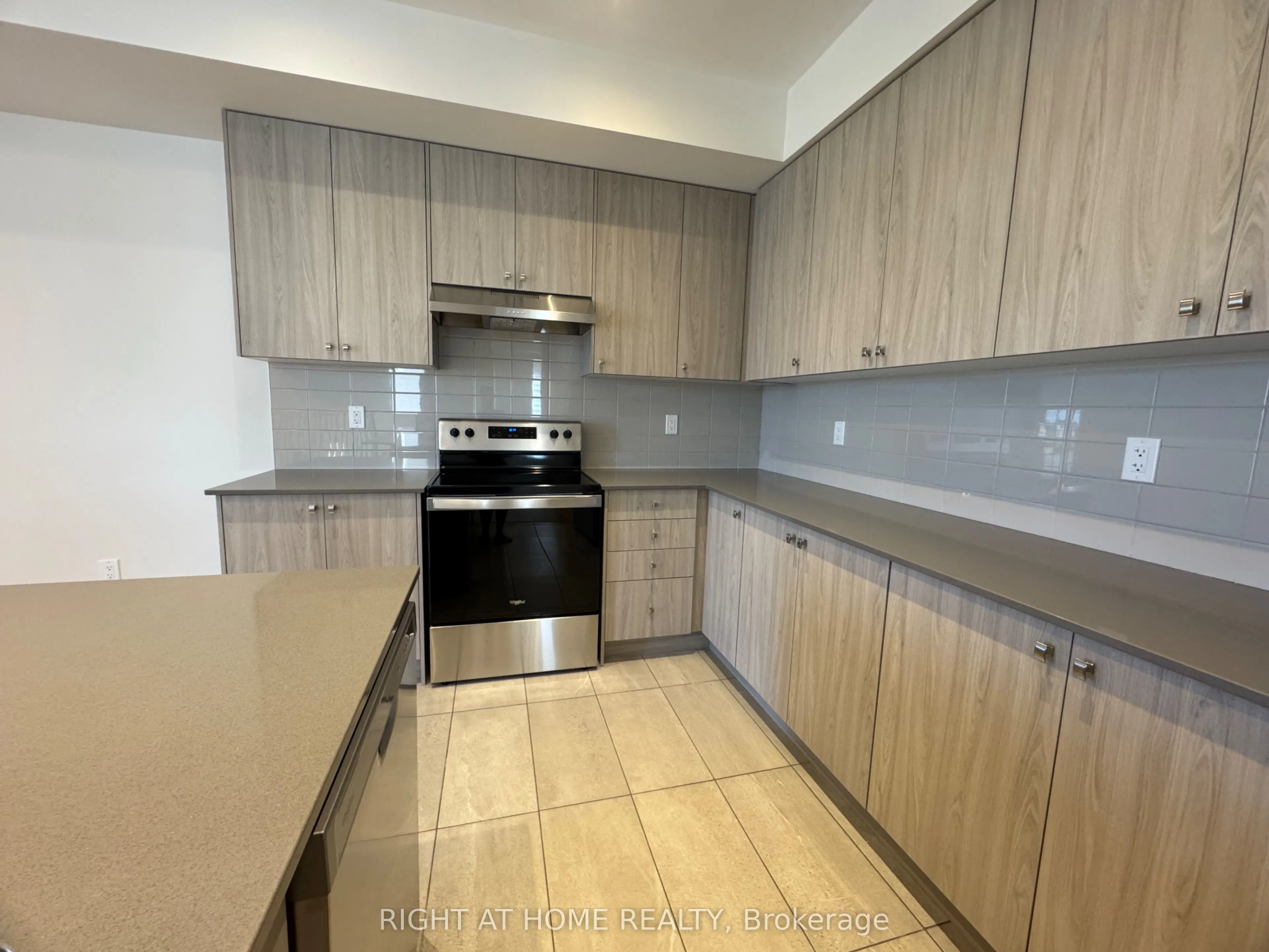 60 Debois Street ## B