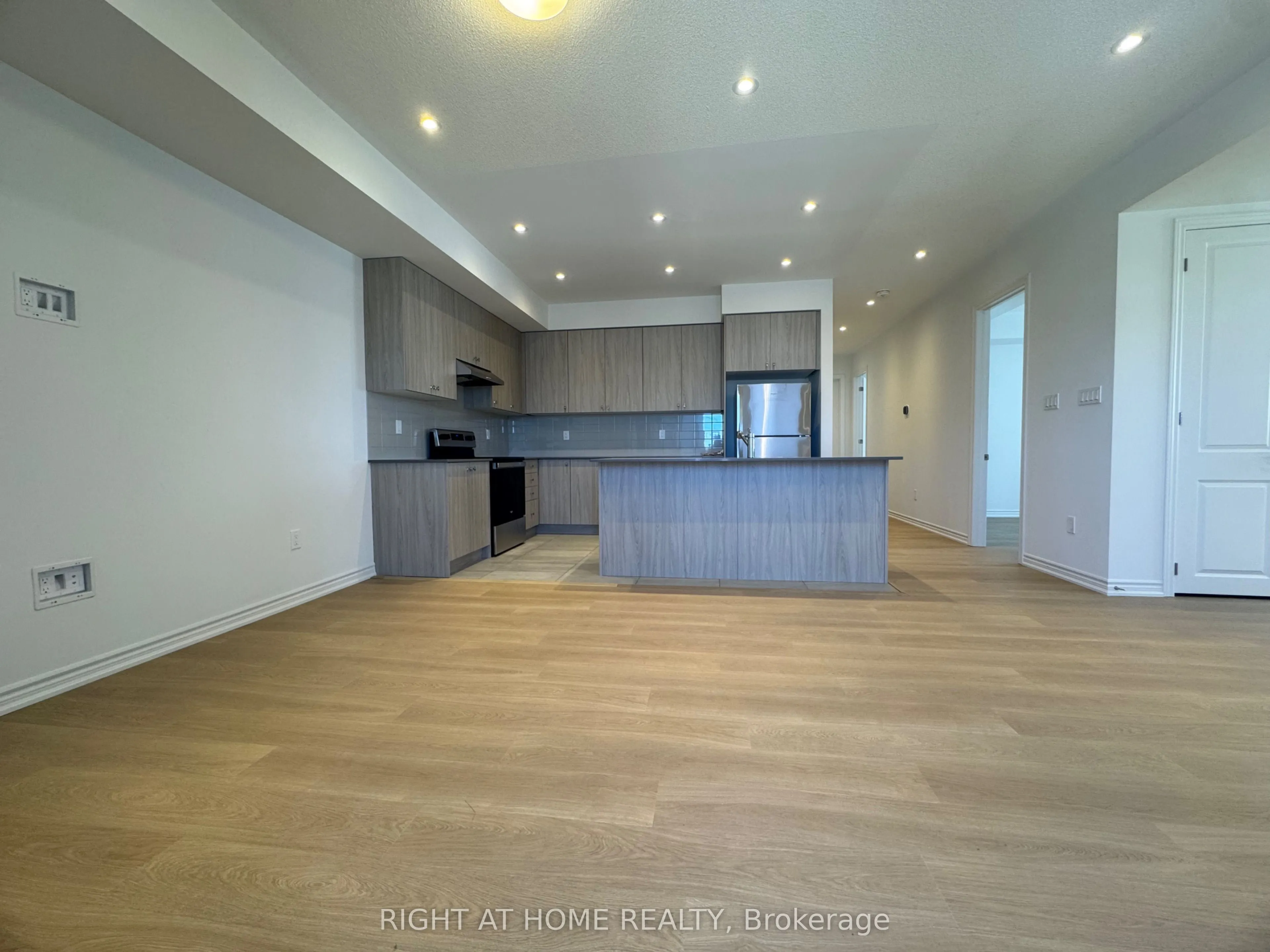 60 Debois Street ## B