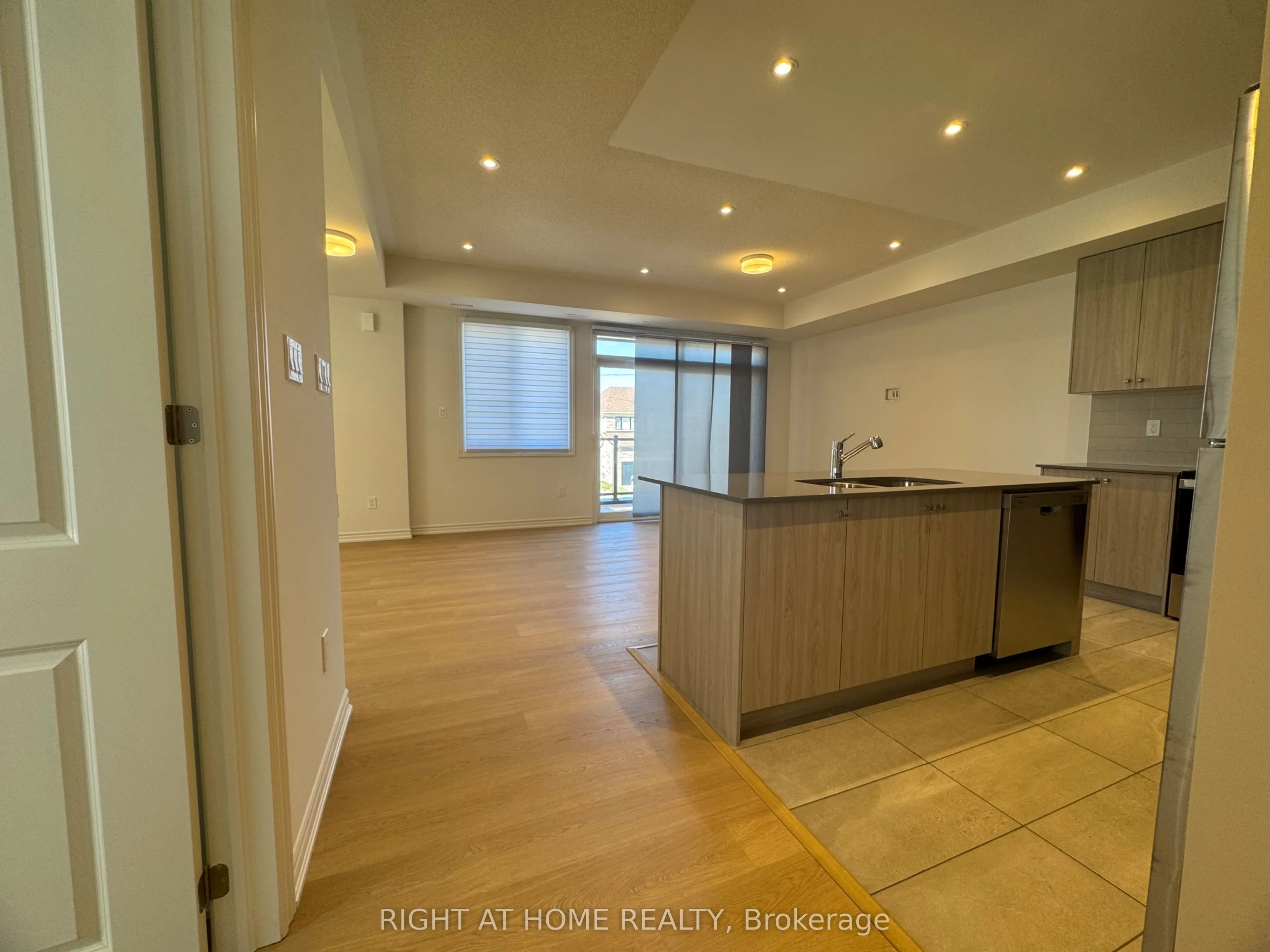 60 Debois Street ## B