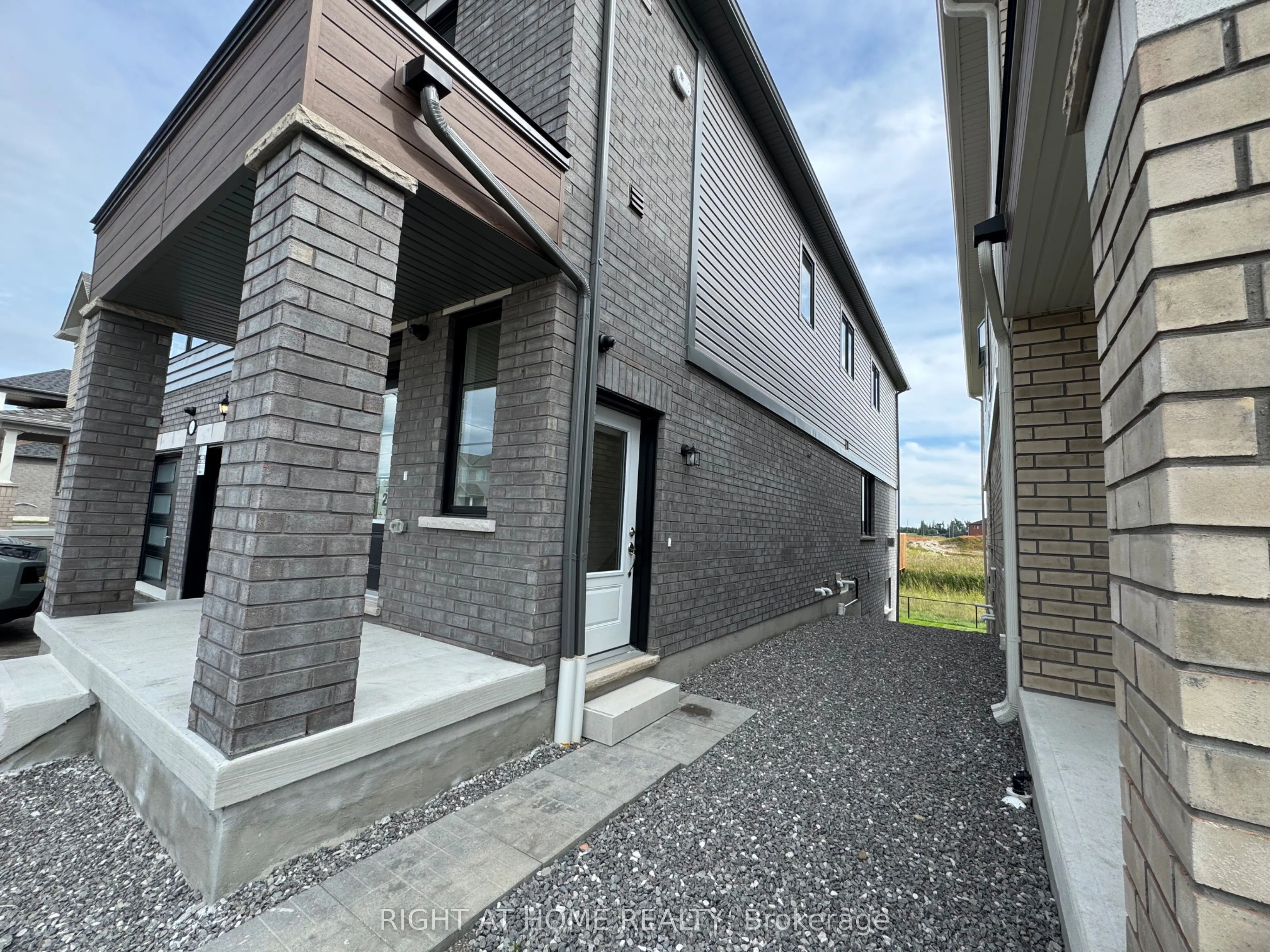 60 Debois Street ## B