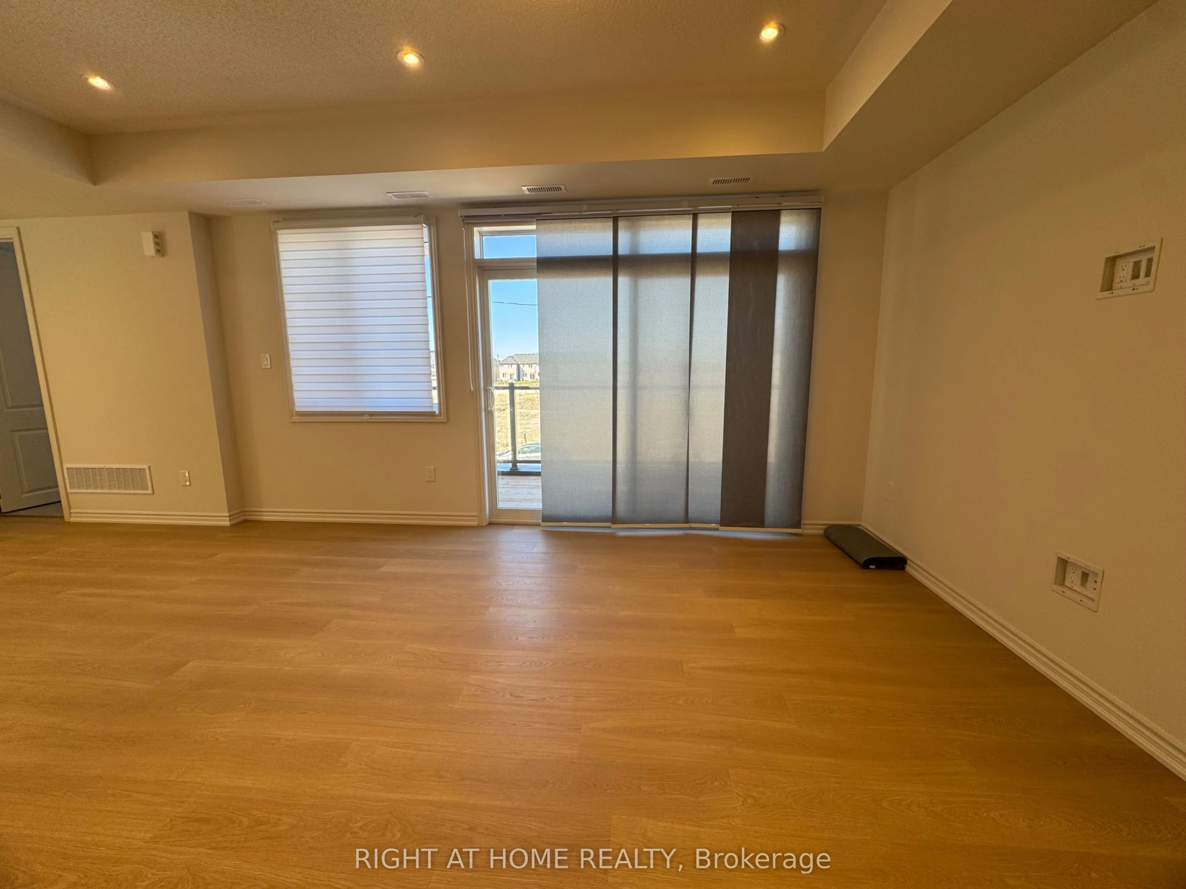60 Debois Street ## B
