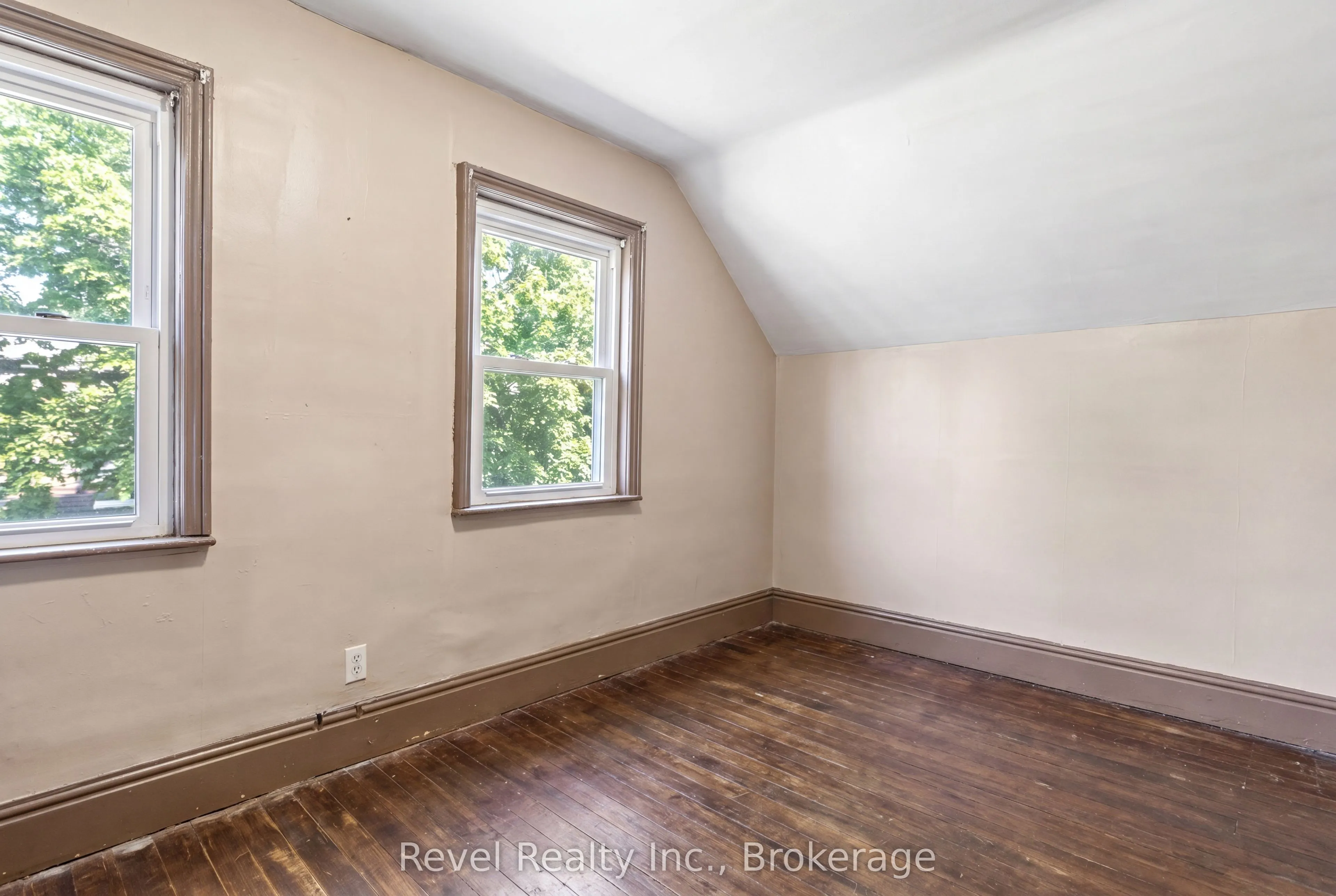 203 Somerville Concession 5 Road
