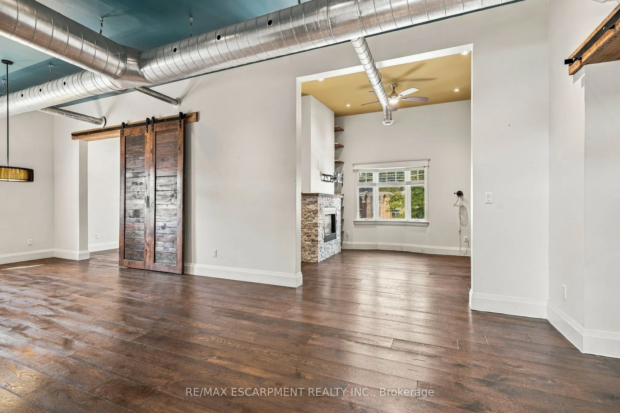 172 1/2 James Street N #4