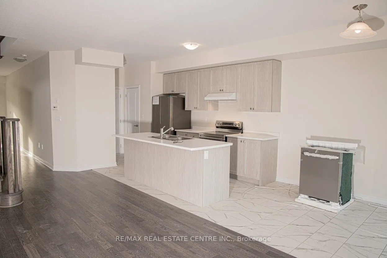 386 Barker Parkway