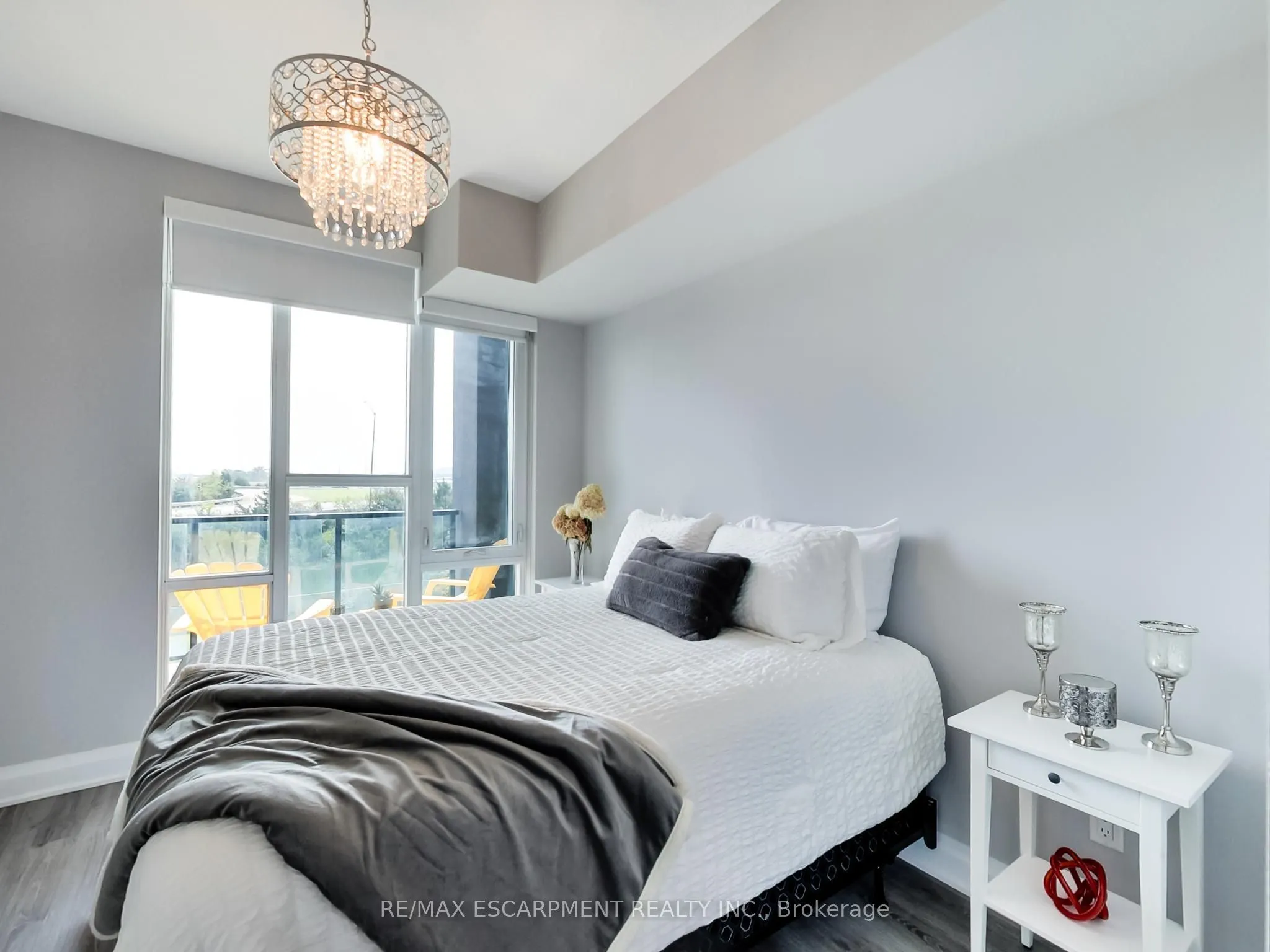 16 Concord Place #318
