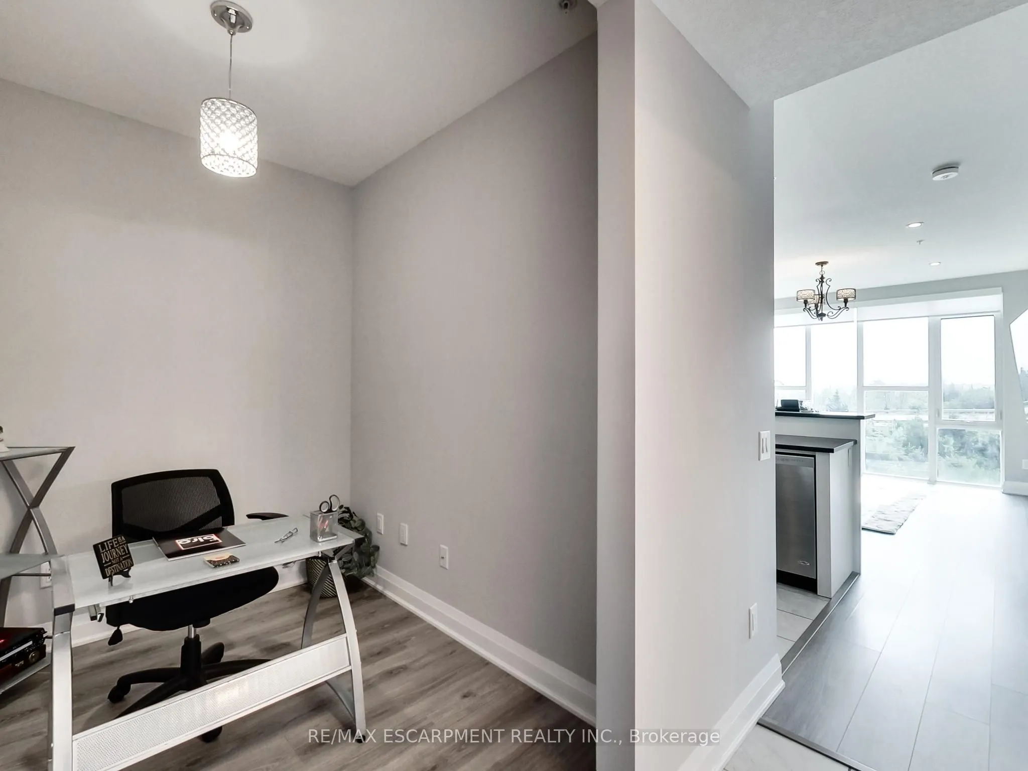 16 Concord Place #318