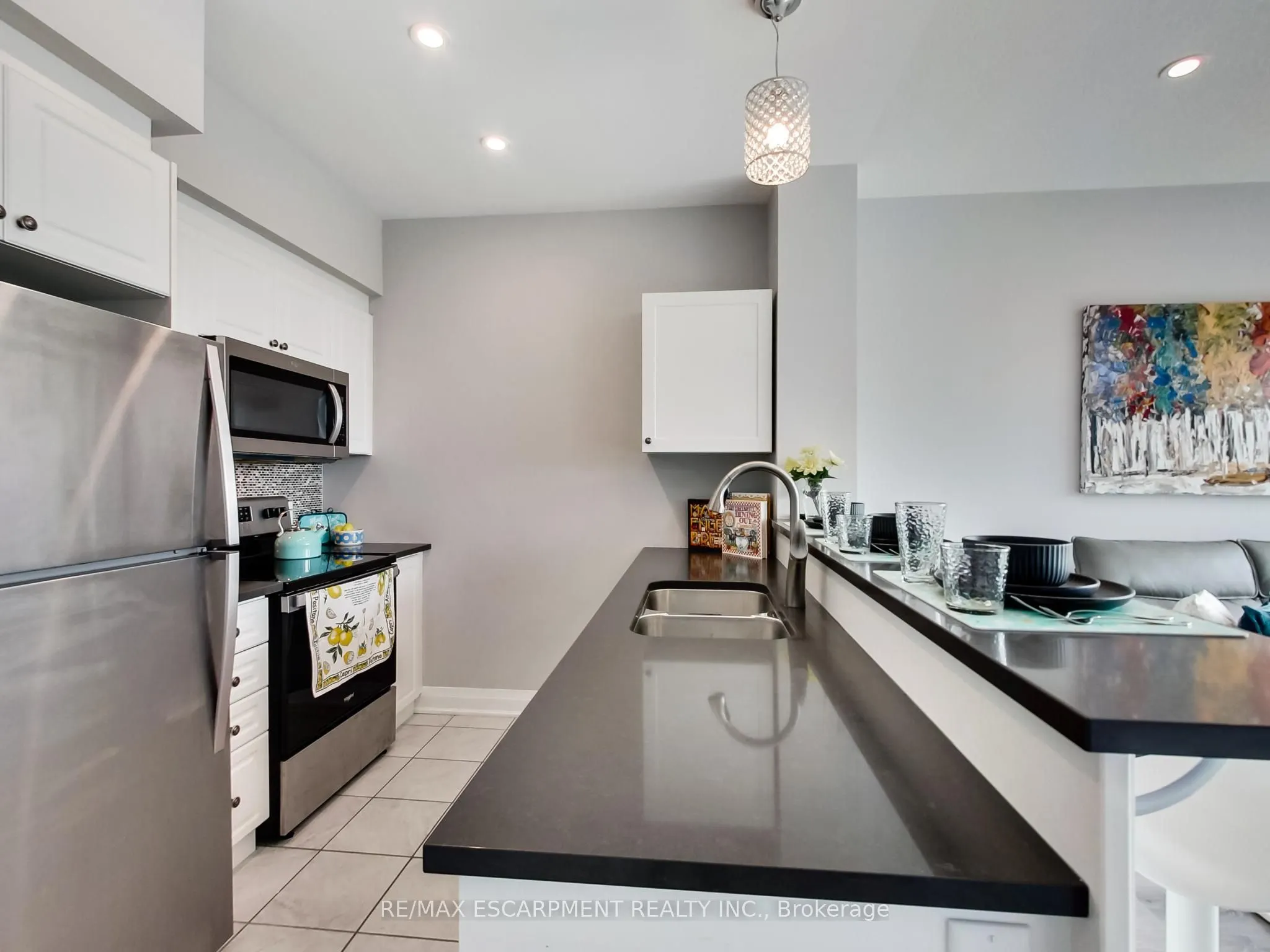 16 Concord Place #318