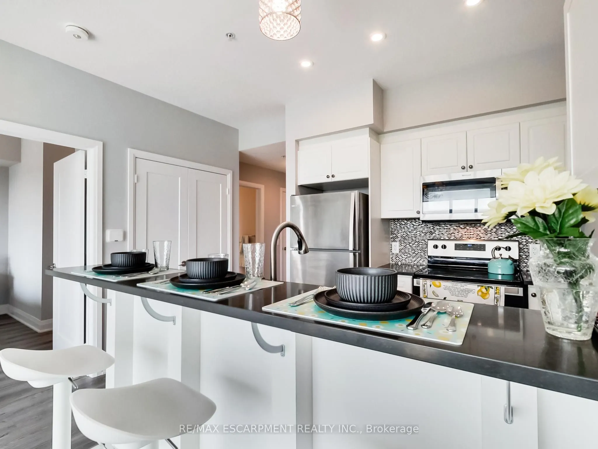 16 Concord Place #318