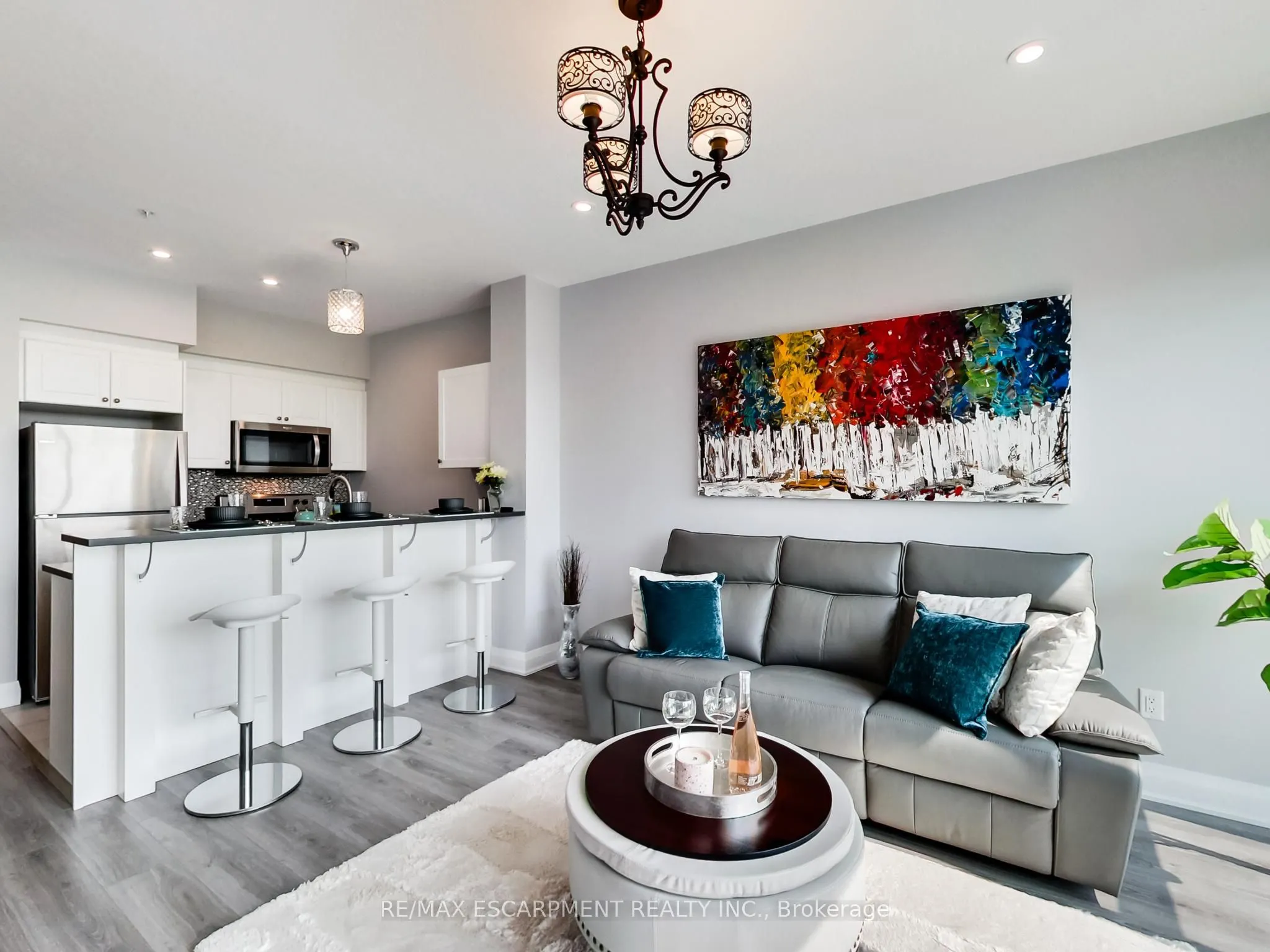 16 Concord Place #318
