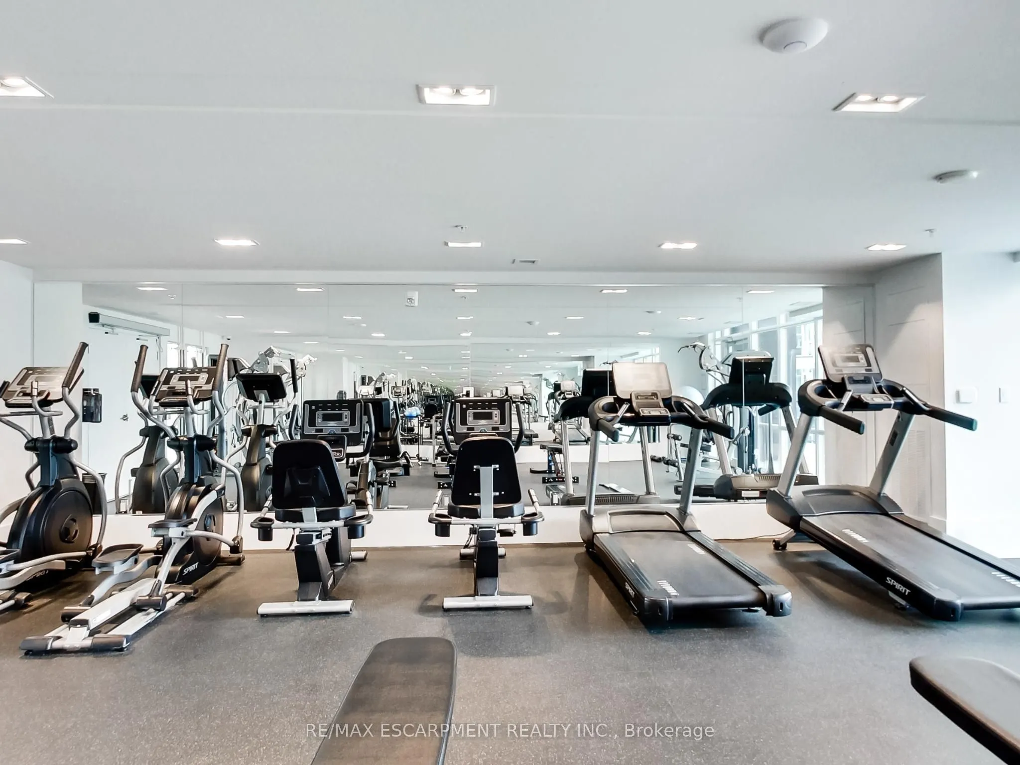 16 Concord Place #318