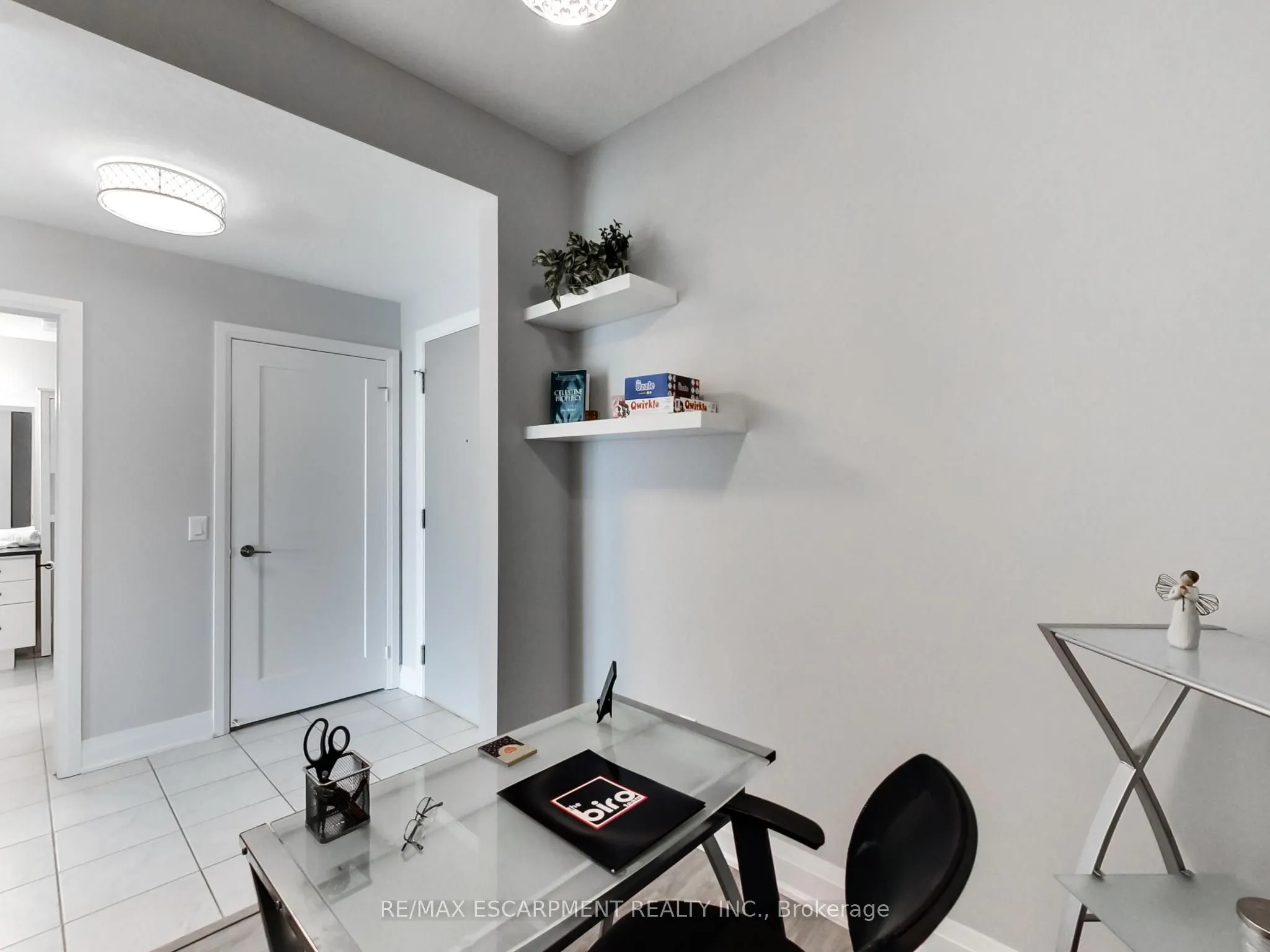 16 Concord Place #318