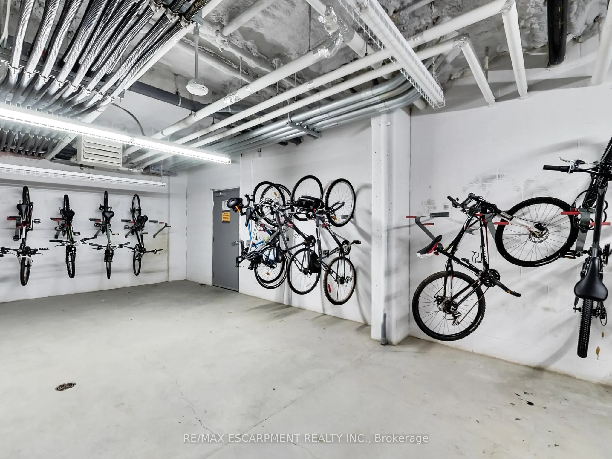 16 Concord Place #318