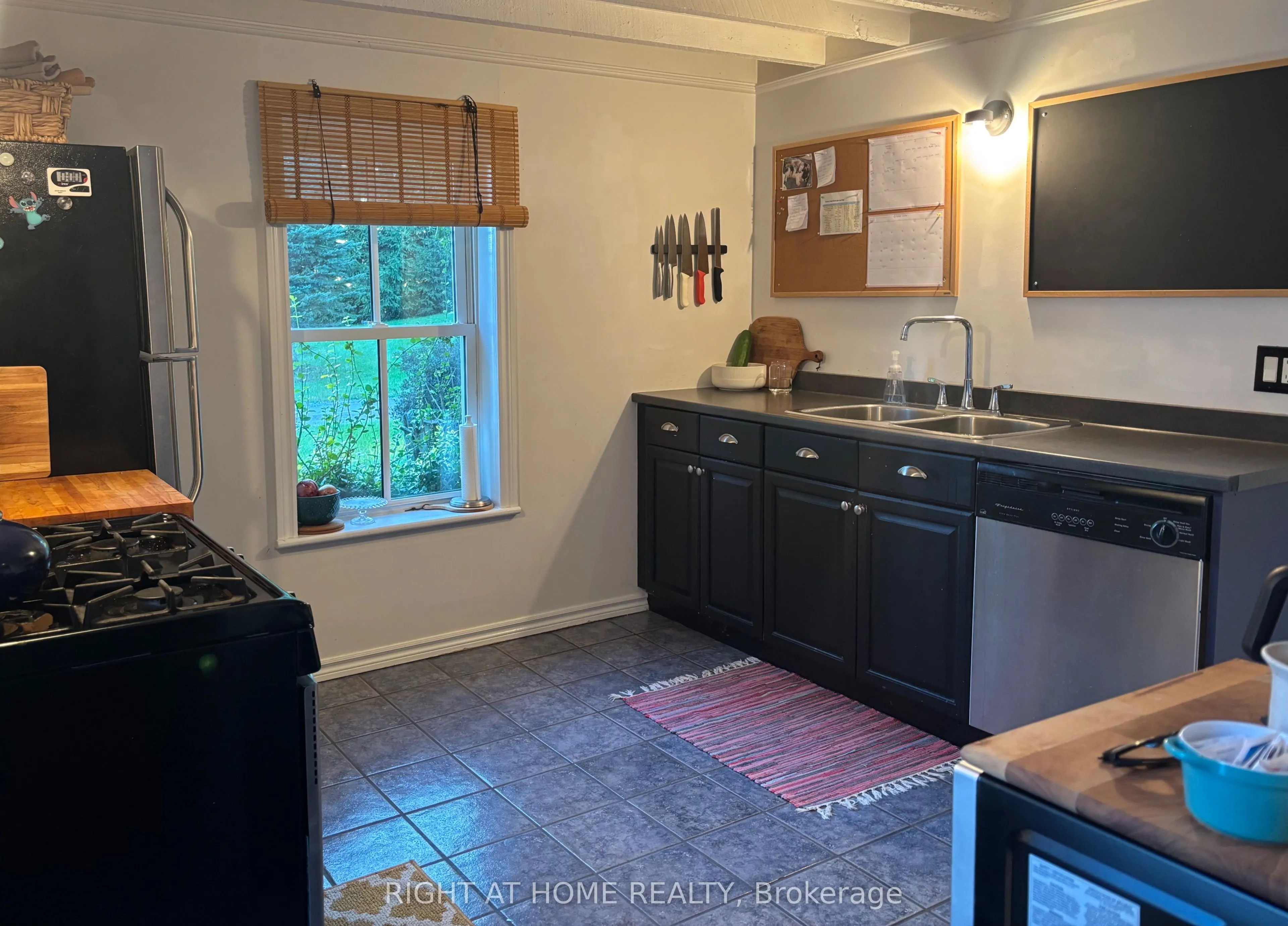 393 Canboro Road