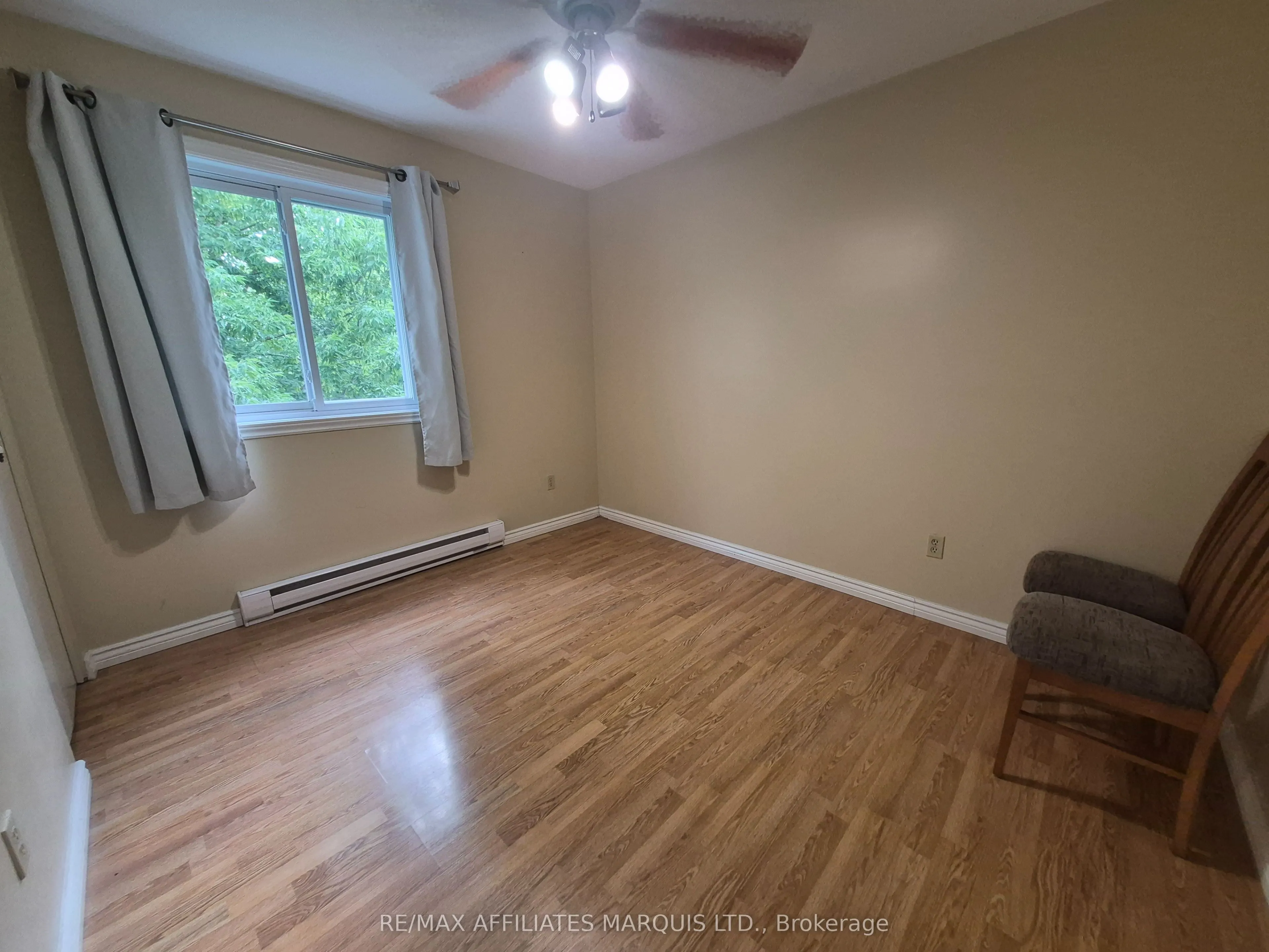 220 Kenyon Street W #302