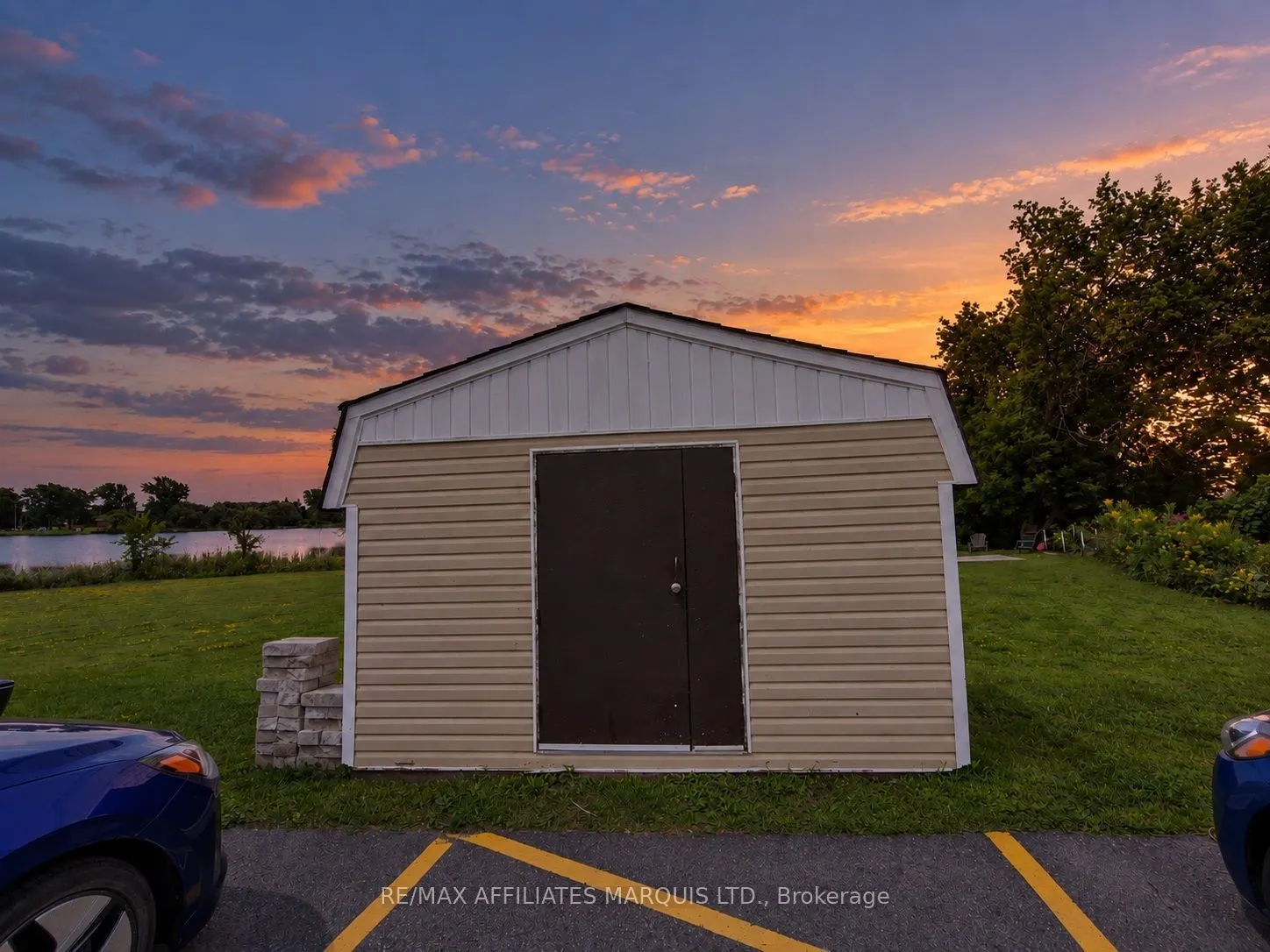 220 Kenyon Street W #302