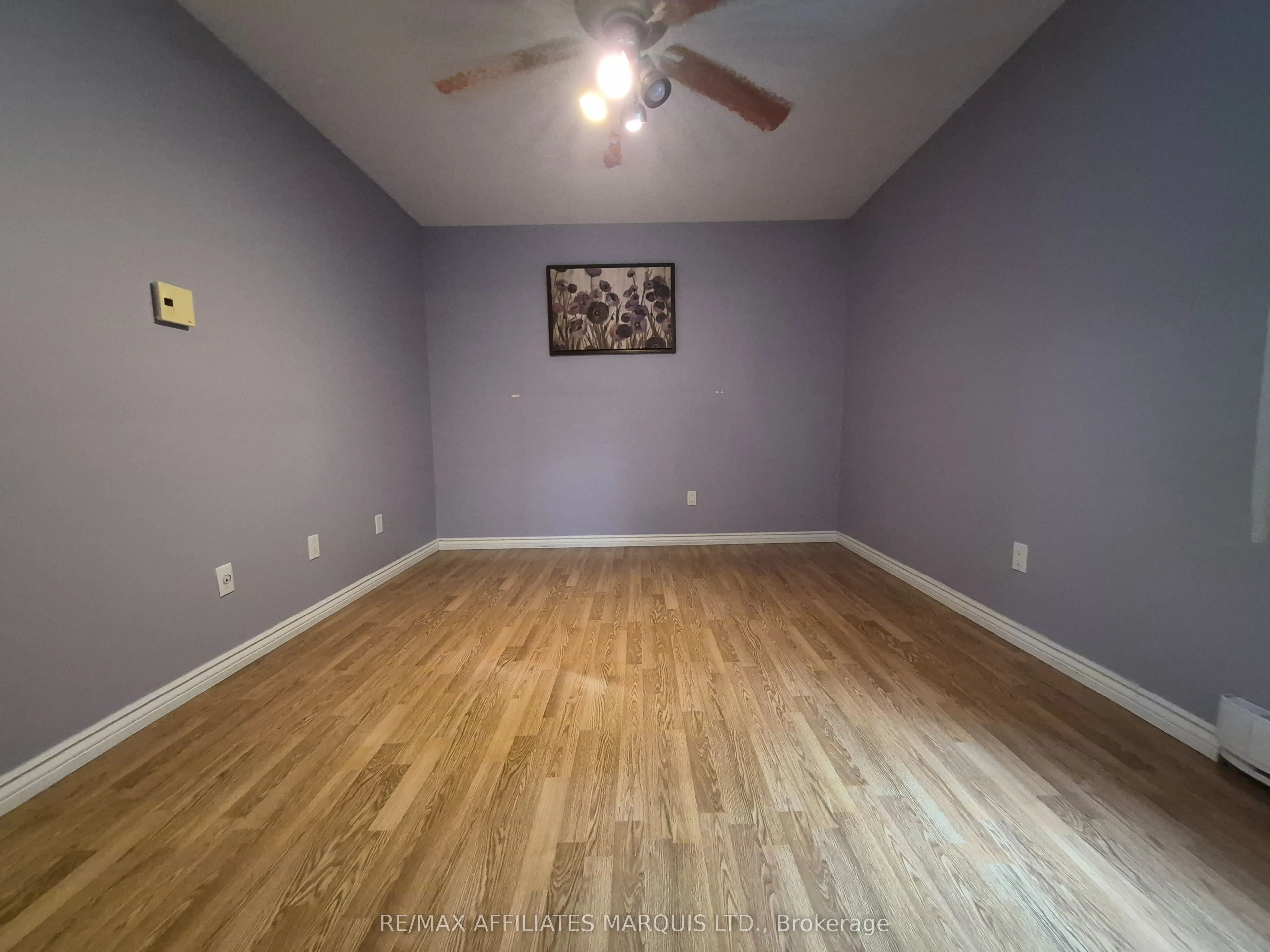 220 Kenyon Street W #302