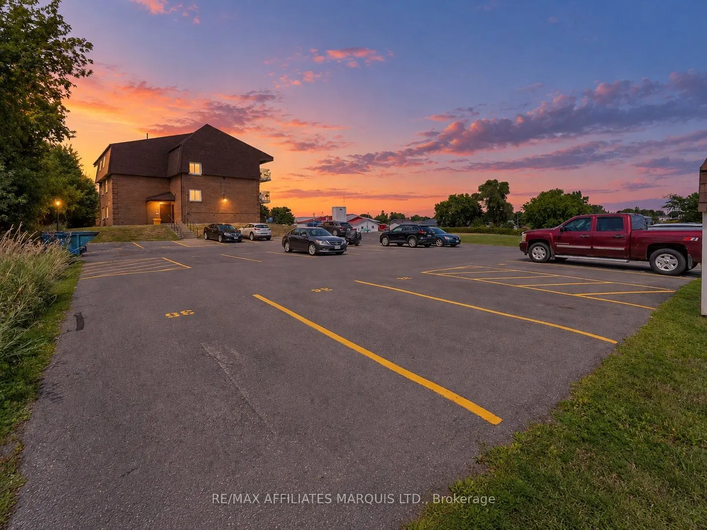 220 Kenyon Street W #302