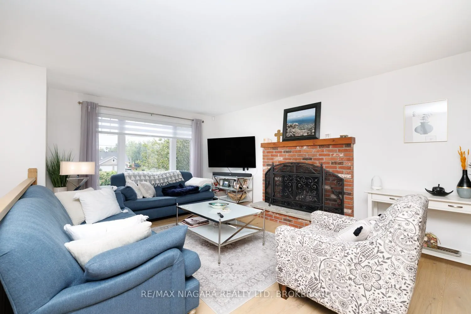 31 Pleasant Avenue S