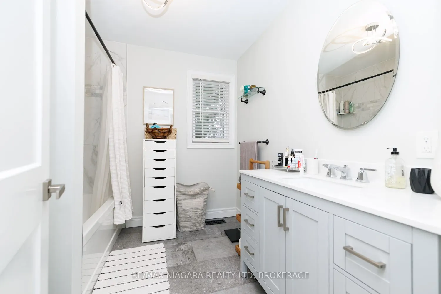 31 Pleasant Avenue S