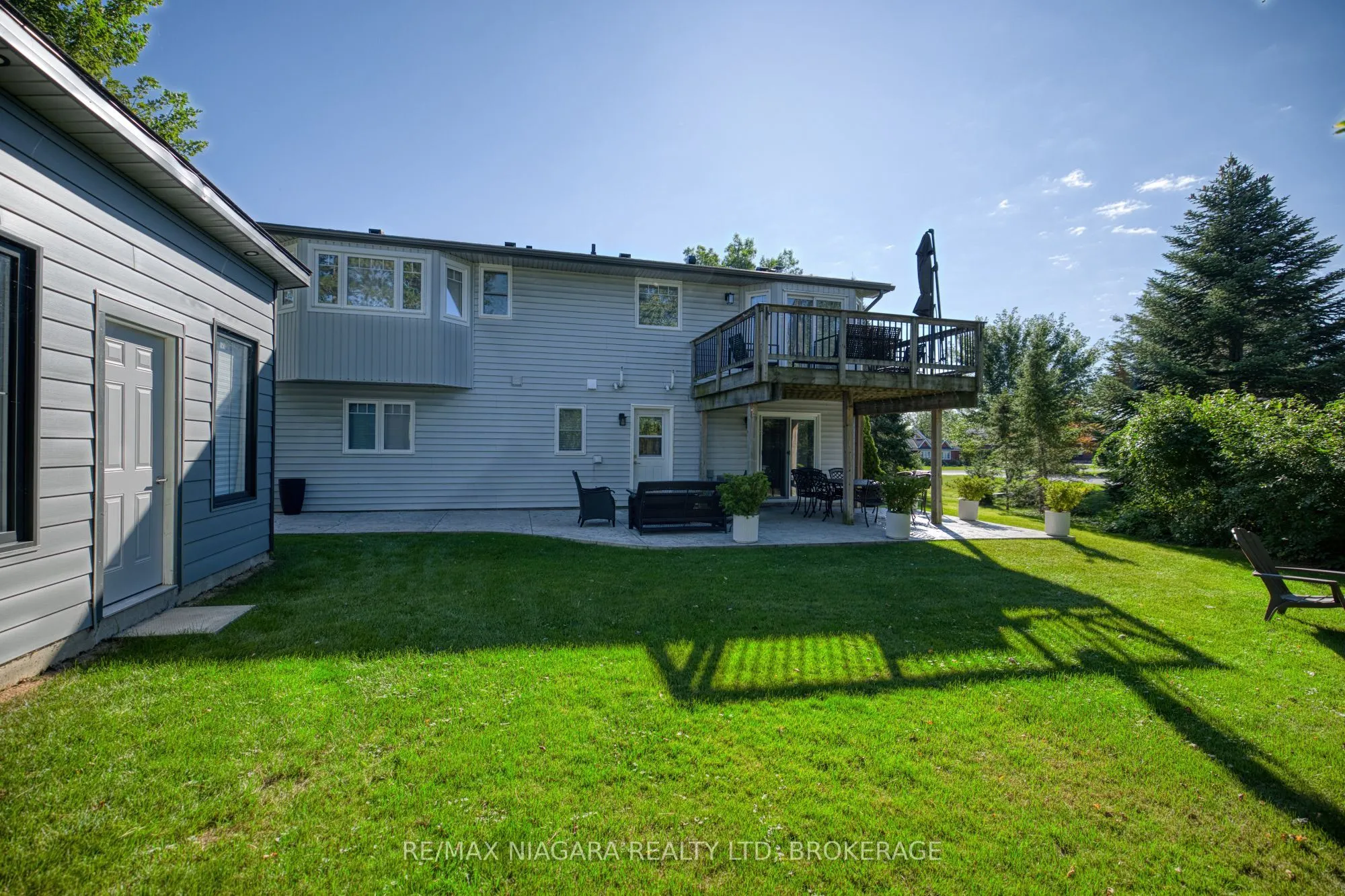 31 Pleasant Avenue S
