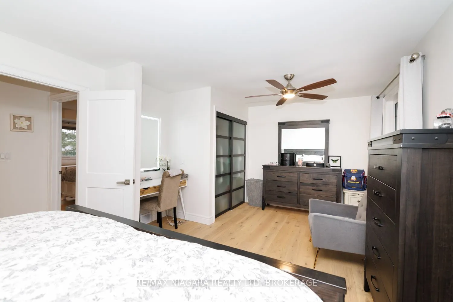 31 Pleasant Avenue S
