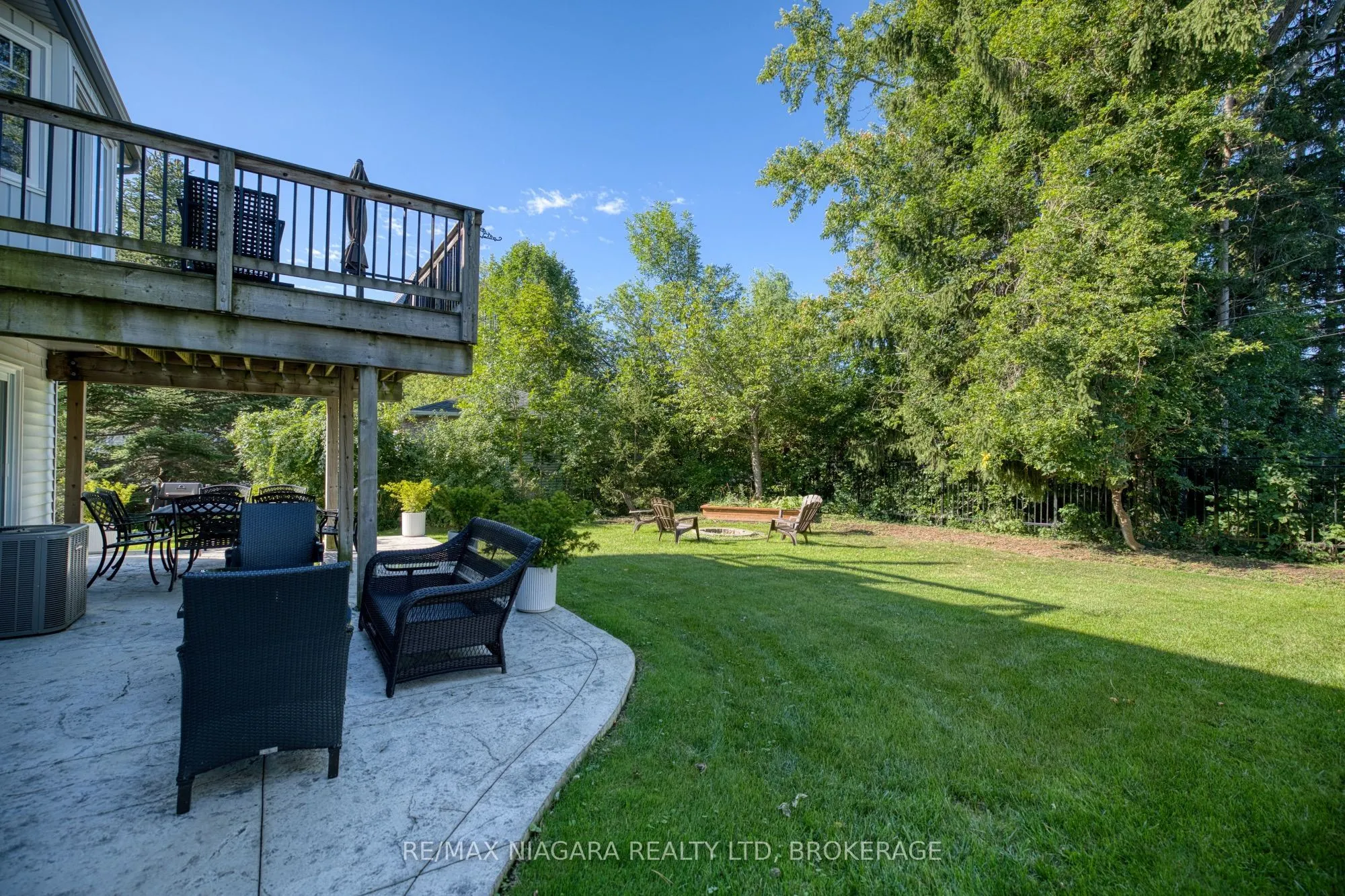 31 Pleasant Avenue S