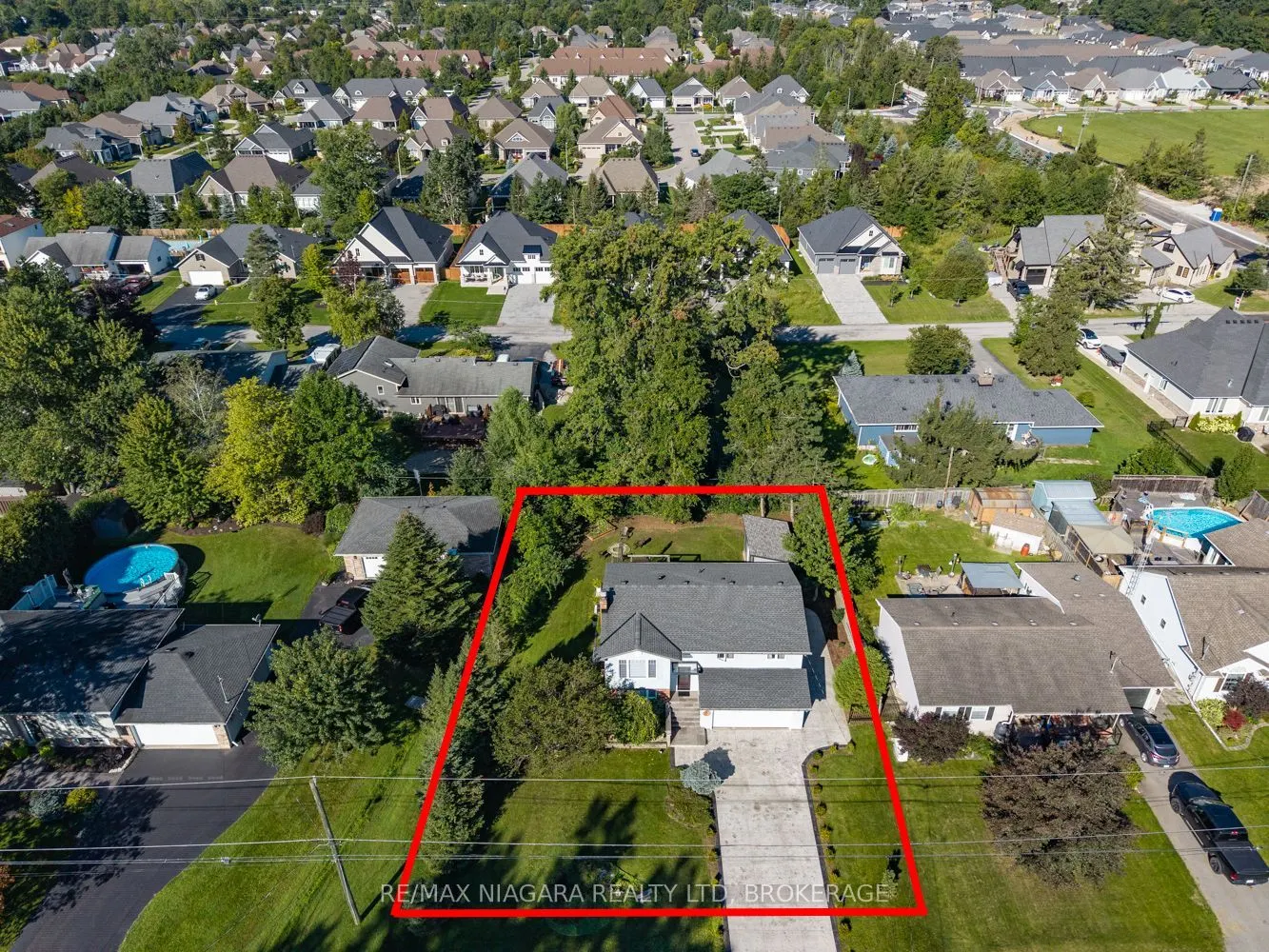 31 Pleasant Avenue S