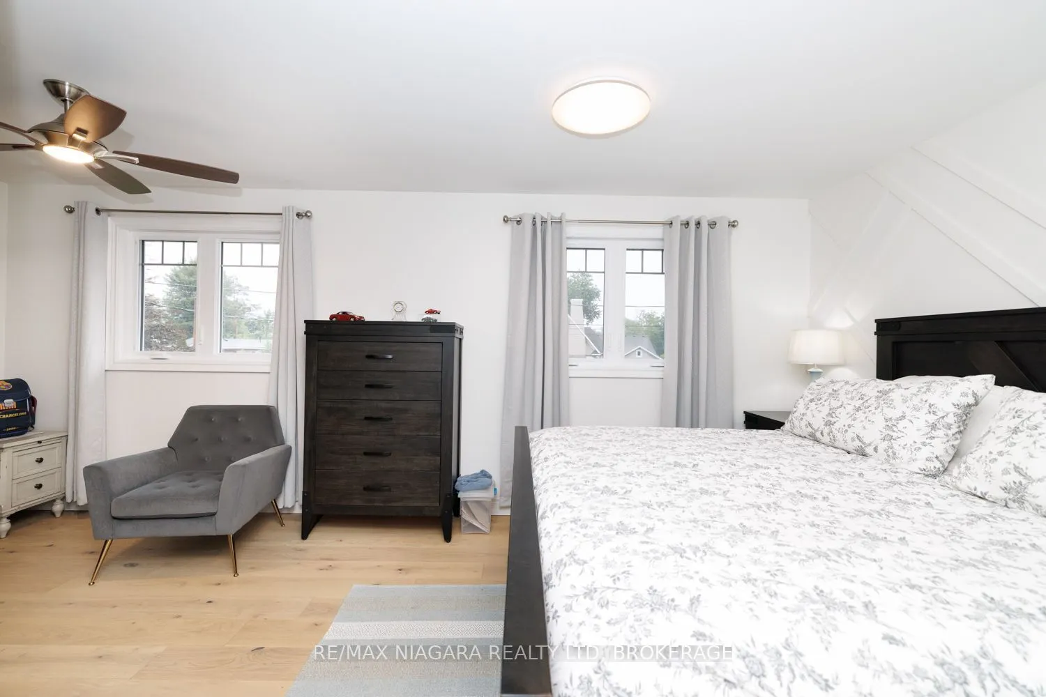 31 Pleasant Avenue S