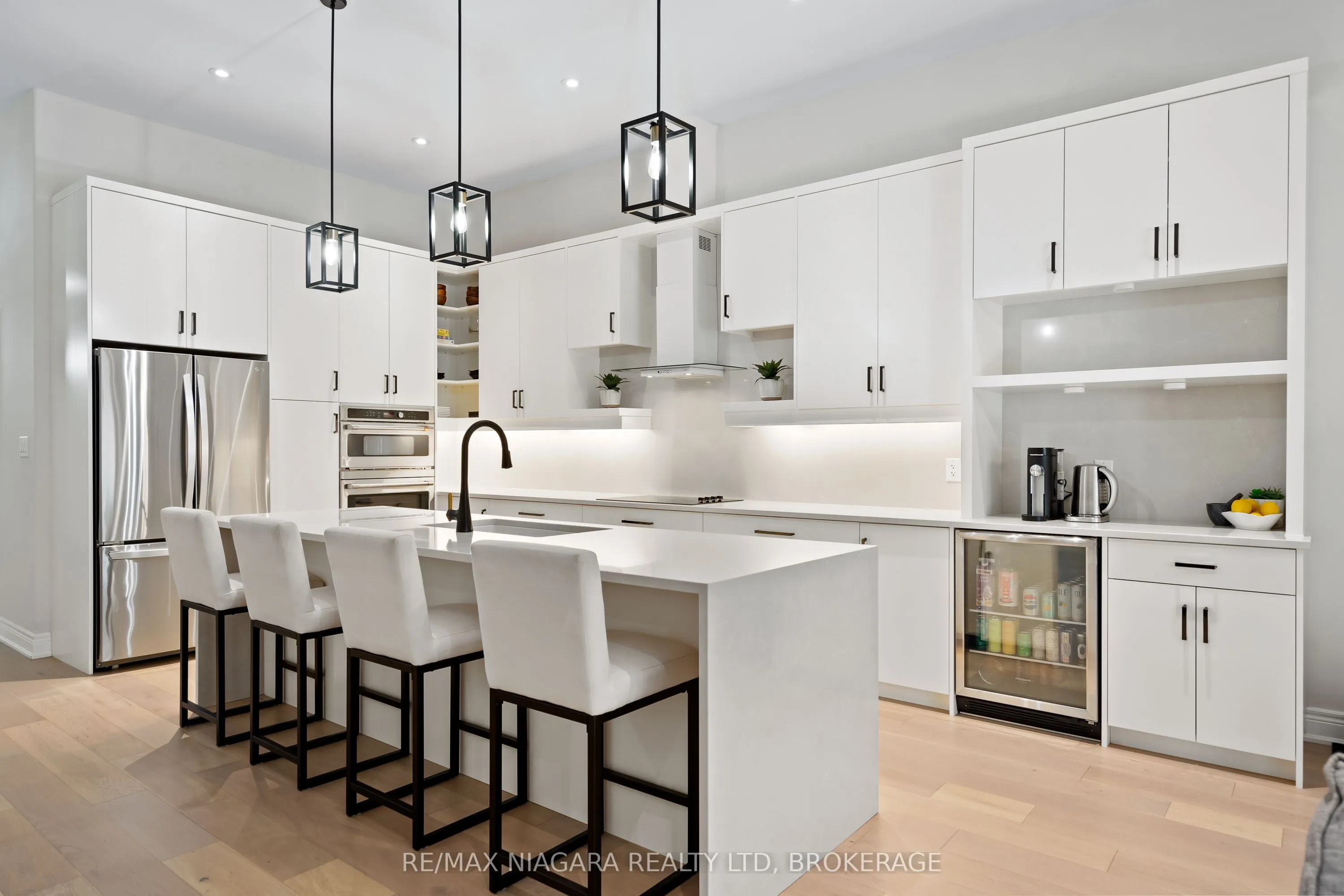 14 Mills Lane #33