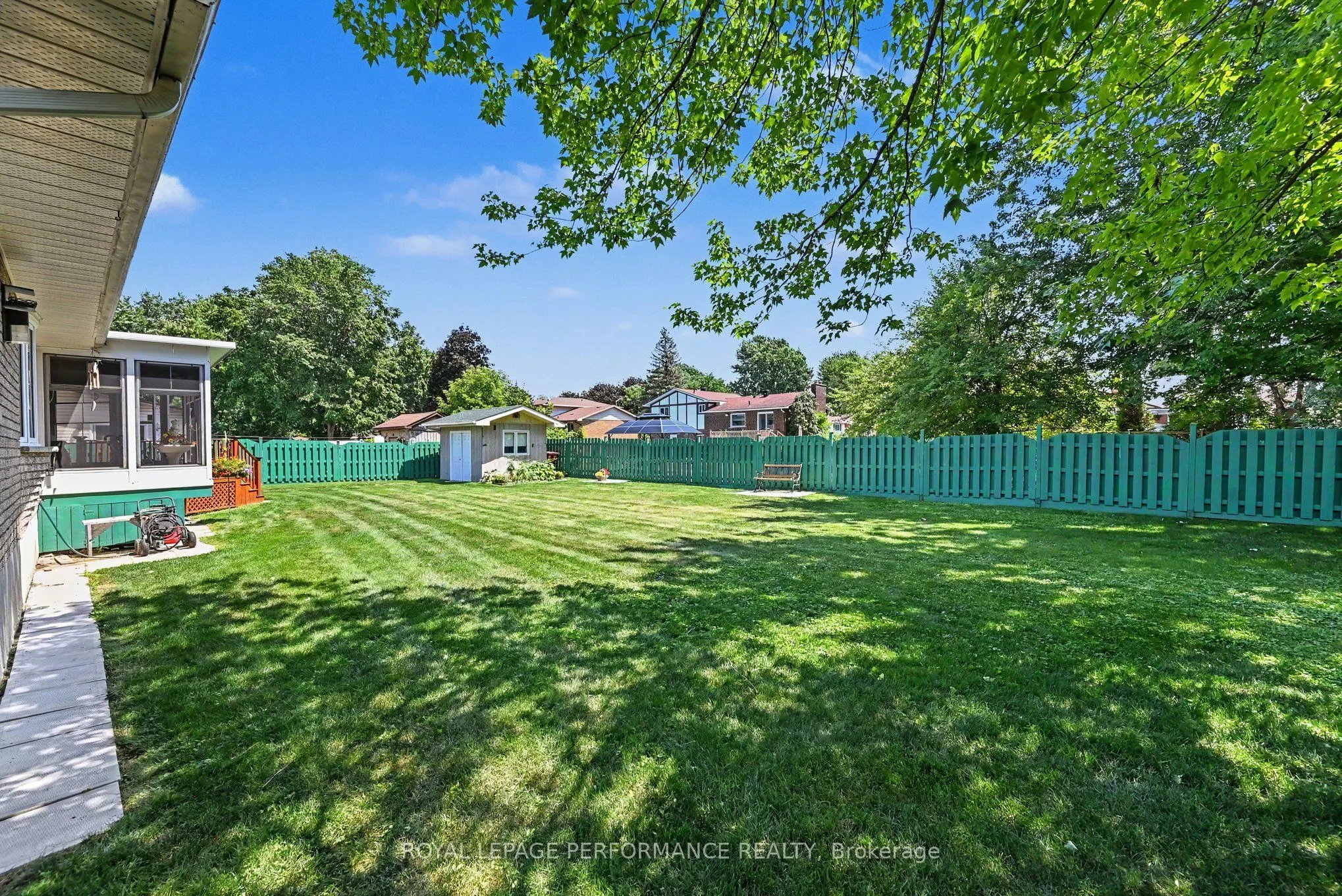 1401 Holy Cross Boulevard