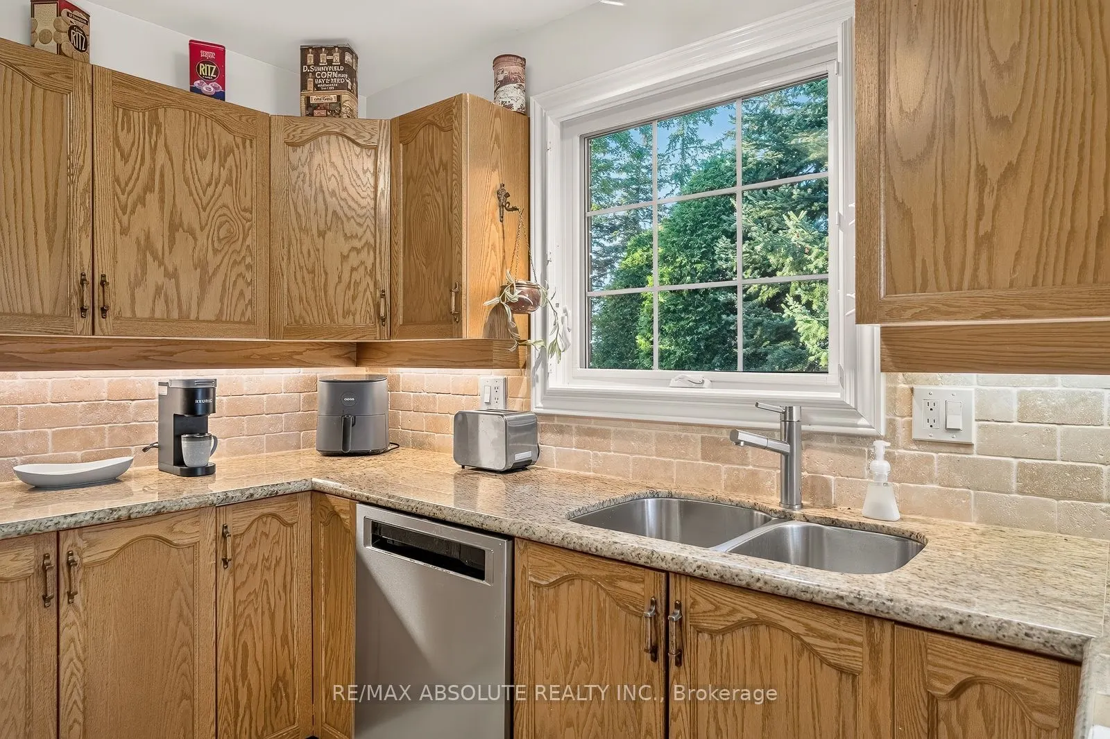 12 Oyster Bay Court #50