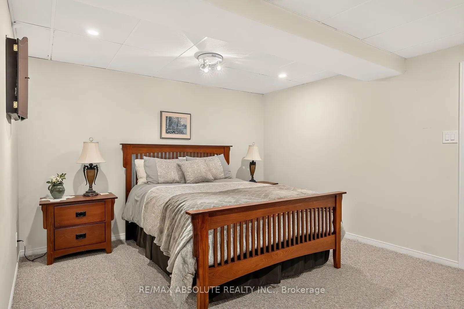 12 Oyster Bay Court #50