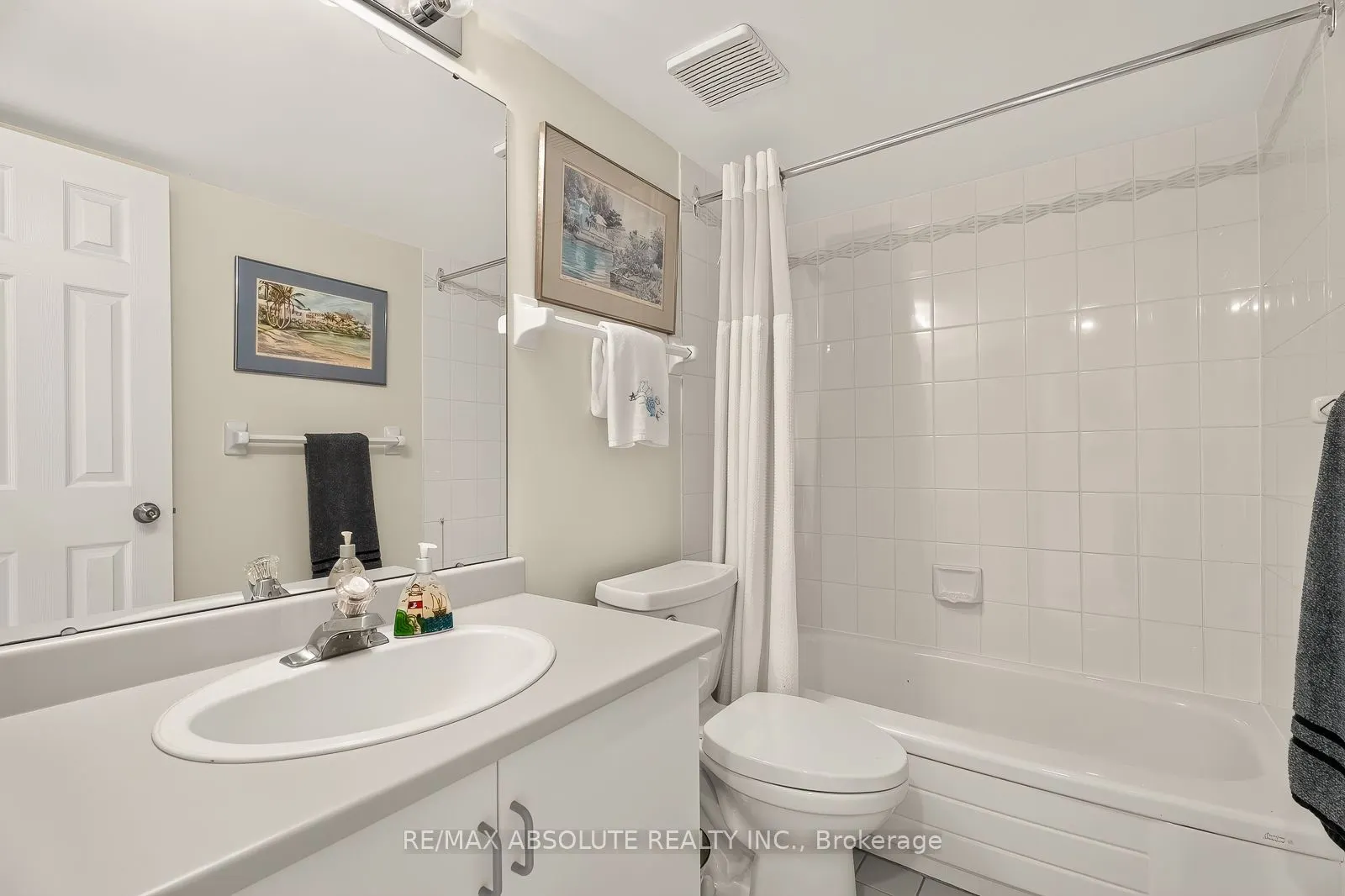 12 Oyster Bay Court #50