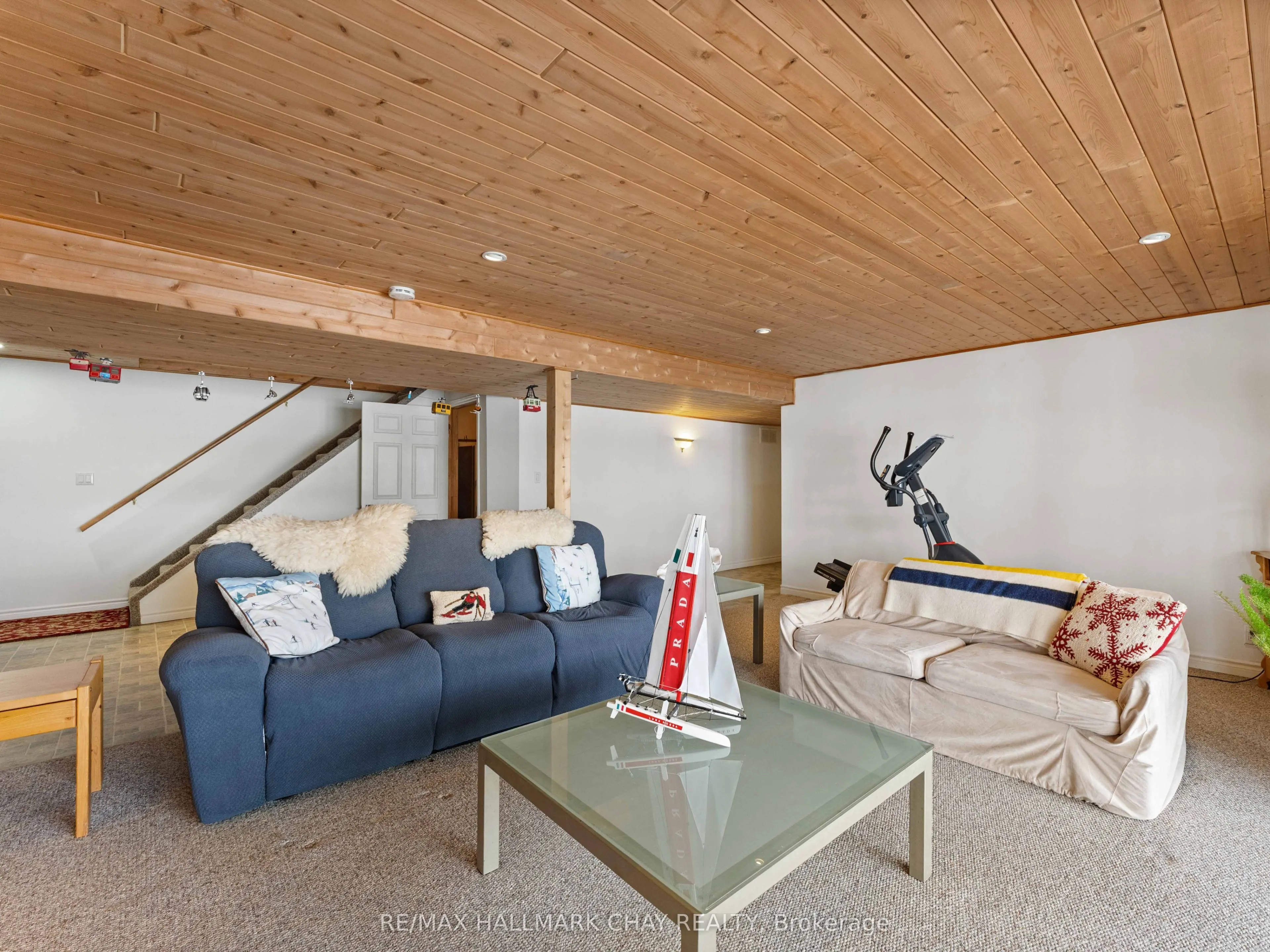 137 Pickerel Point Road