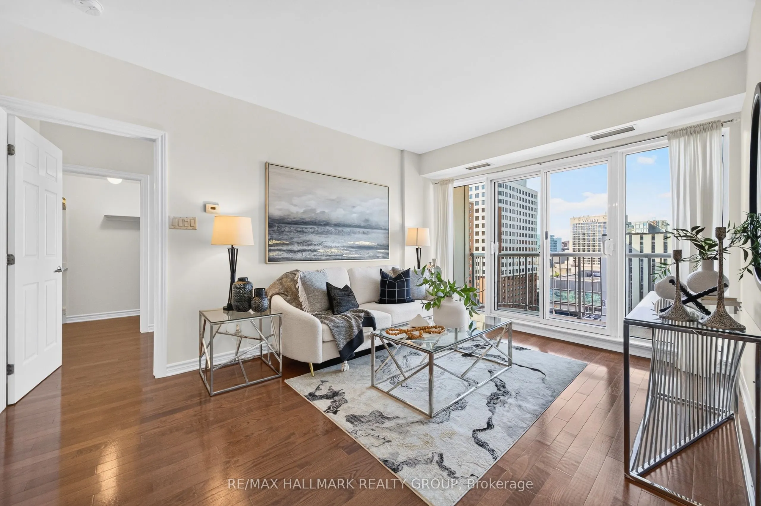 200 Rideau Street #1405